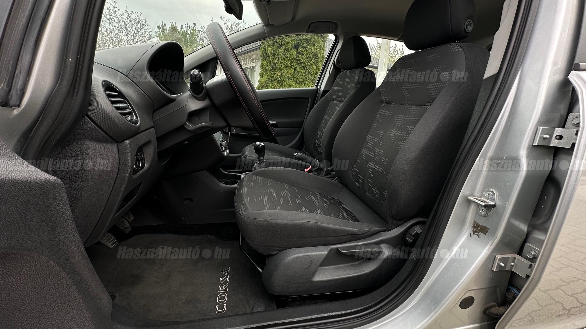 OPEL CORSA 1.4 Enjoy
