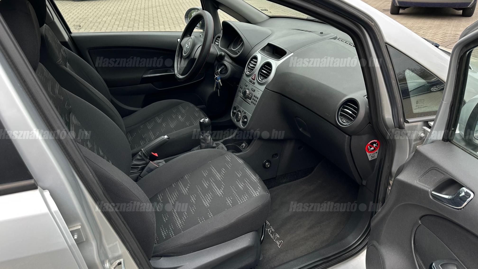 OPEL CORSA 1.4 Enjoy