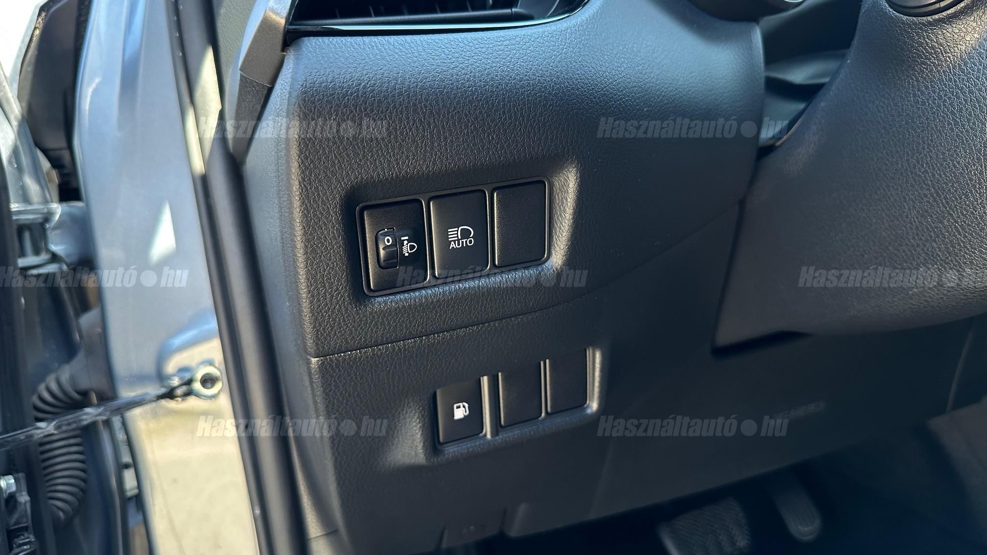 TOYOTA C-HR 1.8 Hybrid Comfort Business e-CVT