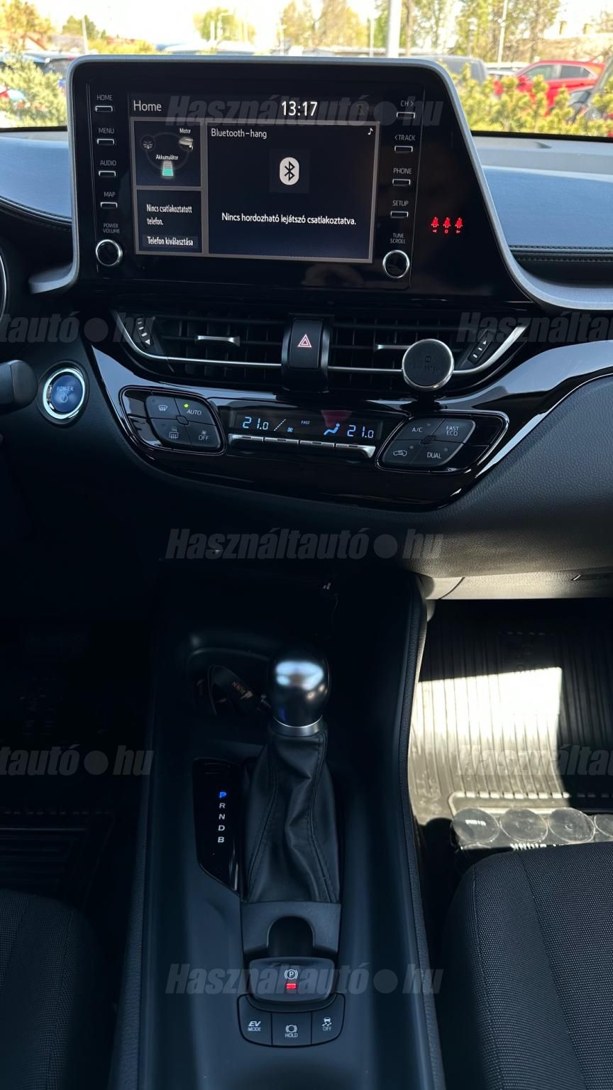 TOYOTA C-HR 1.8 Hybrid Comfort Business e-CVT