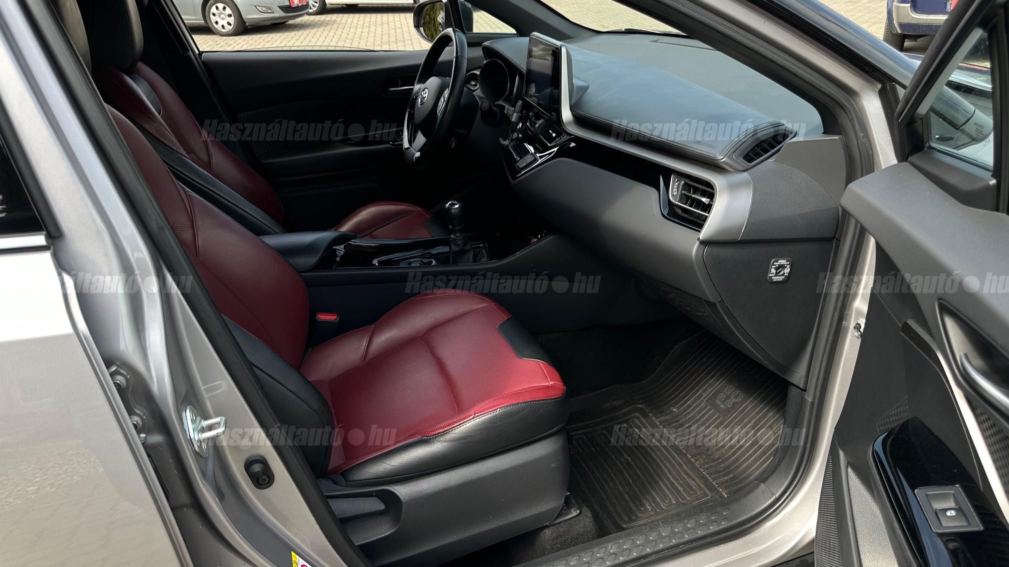 TOYOTA C-HR 1.2T Selection