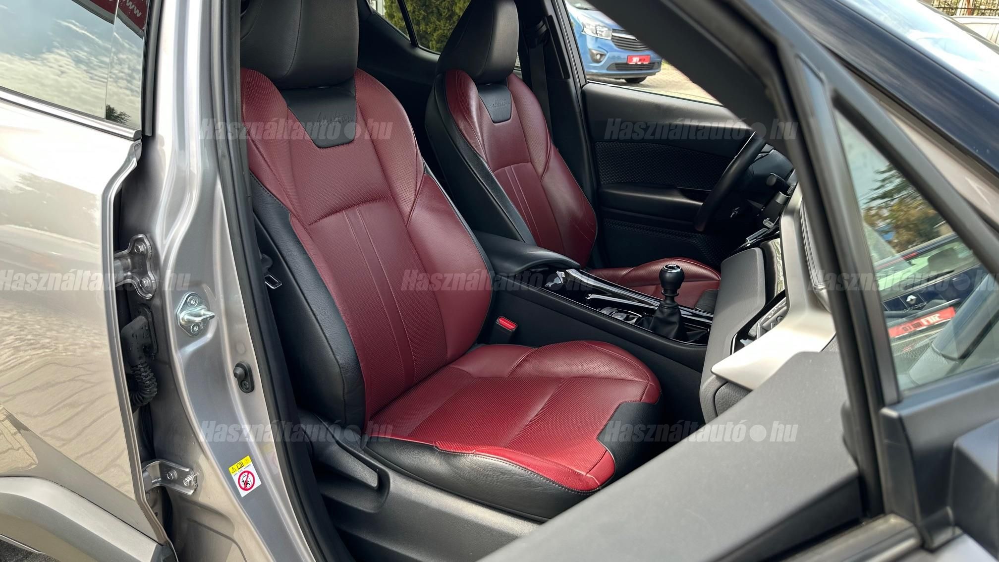 TOYOTA C-HR 1.2T Selection