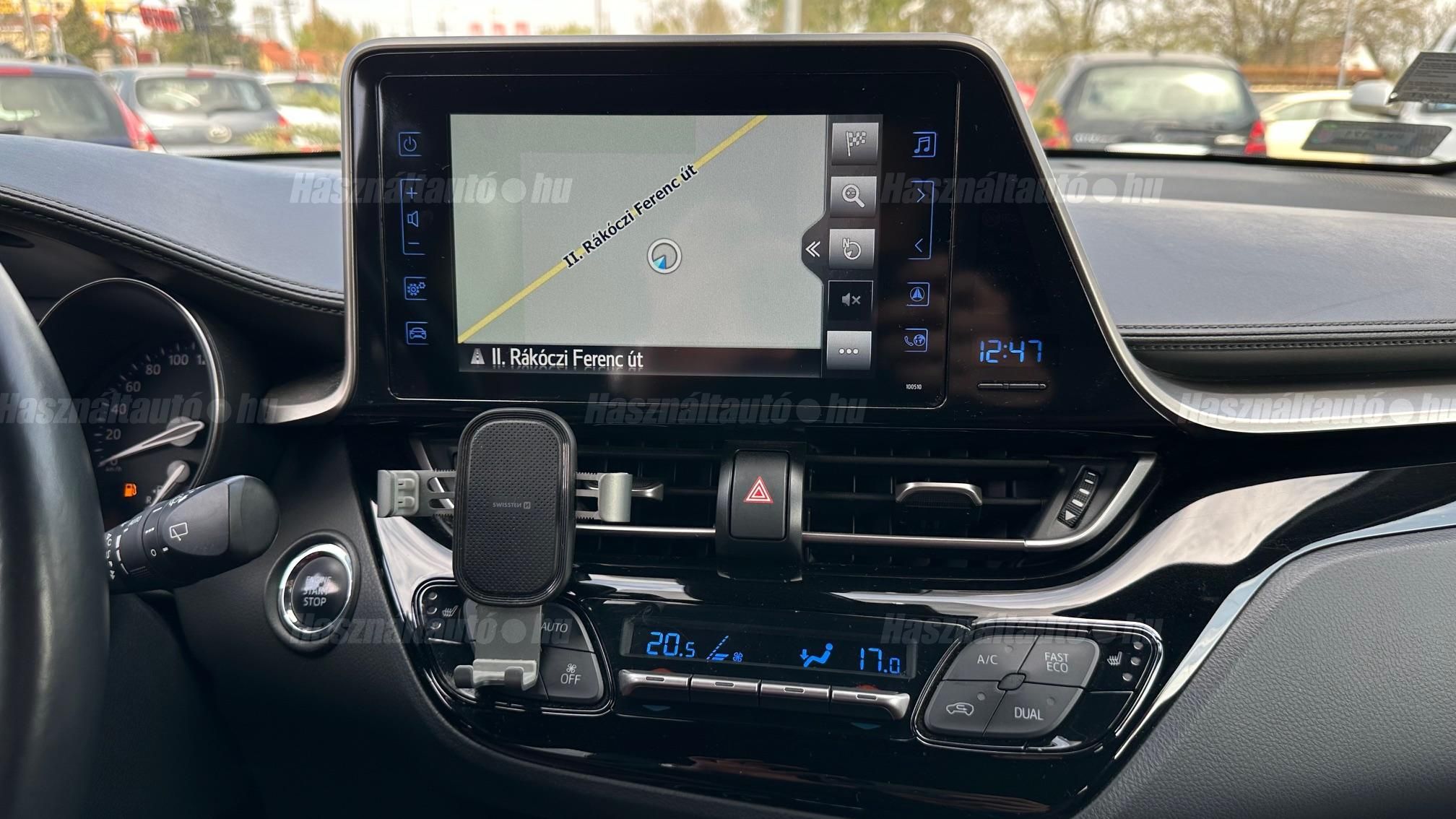 TOYOTA C-HR 1.2T Selection