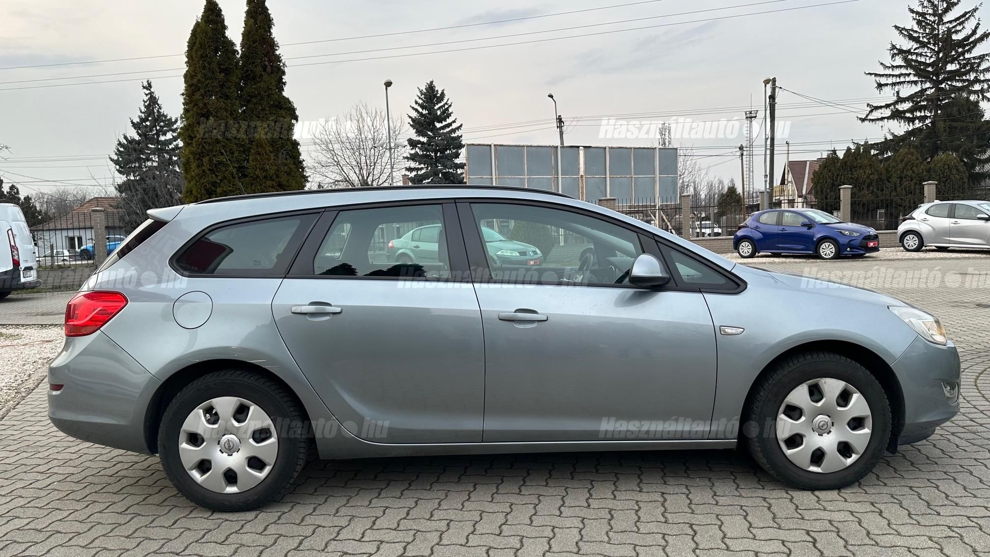 OPEL ASTRA 1.4 T Enjoy J.