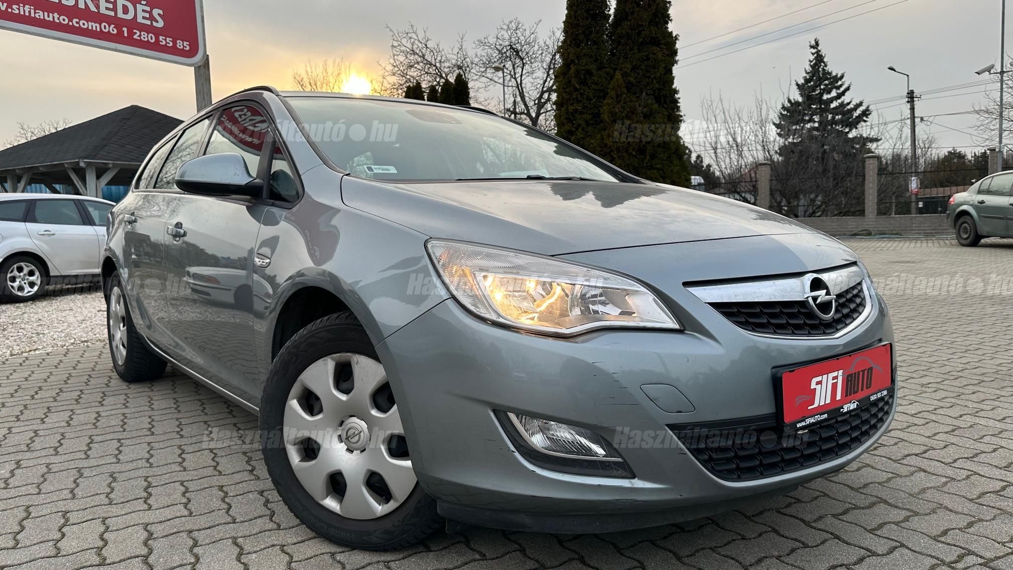 OPEL ASTRA 1.4 T Enjoy J.