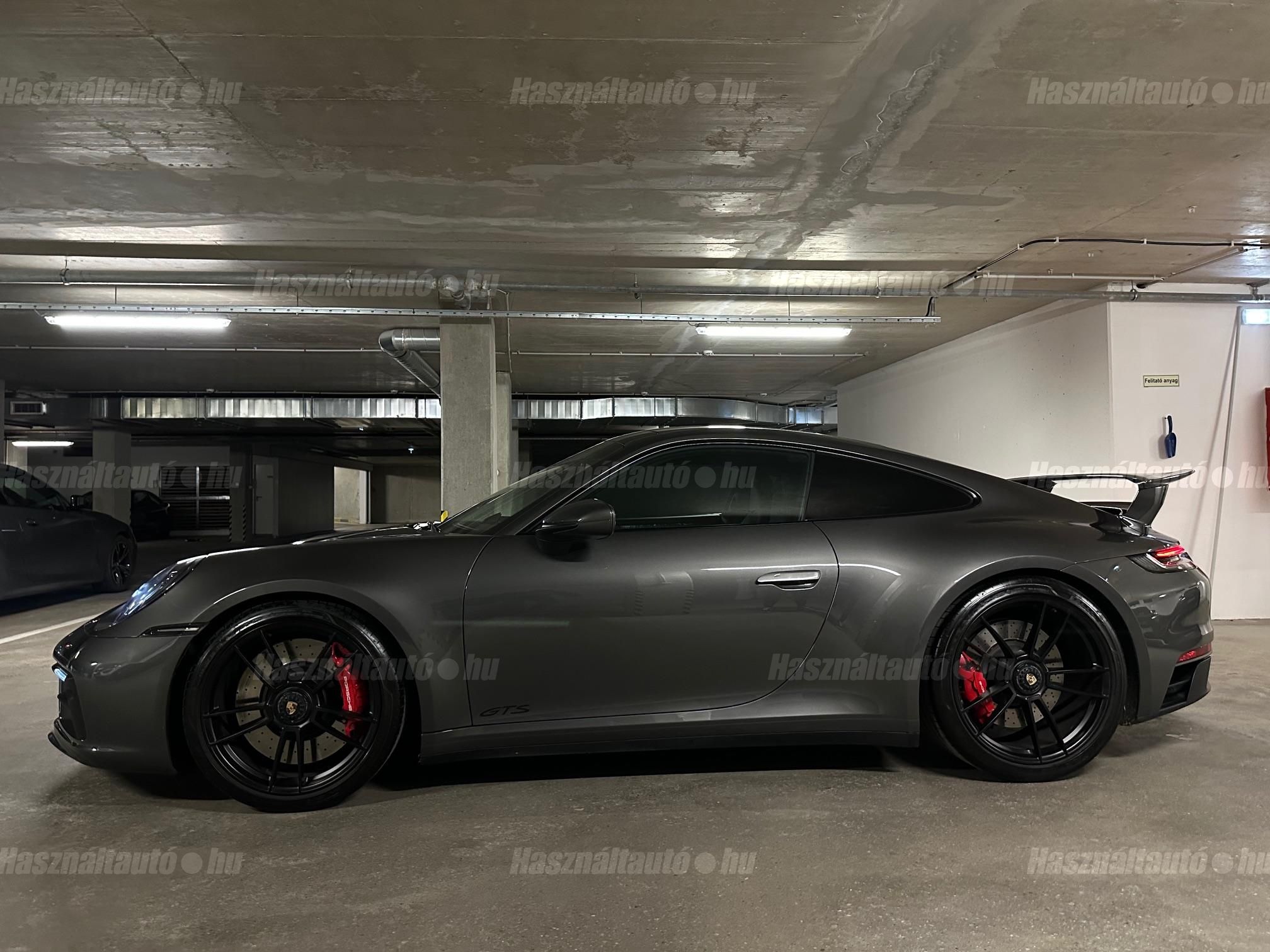 PORSCHE 911 Carrera GTS PDK