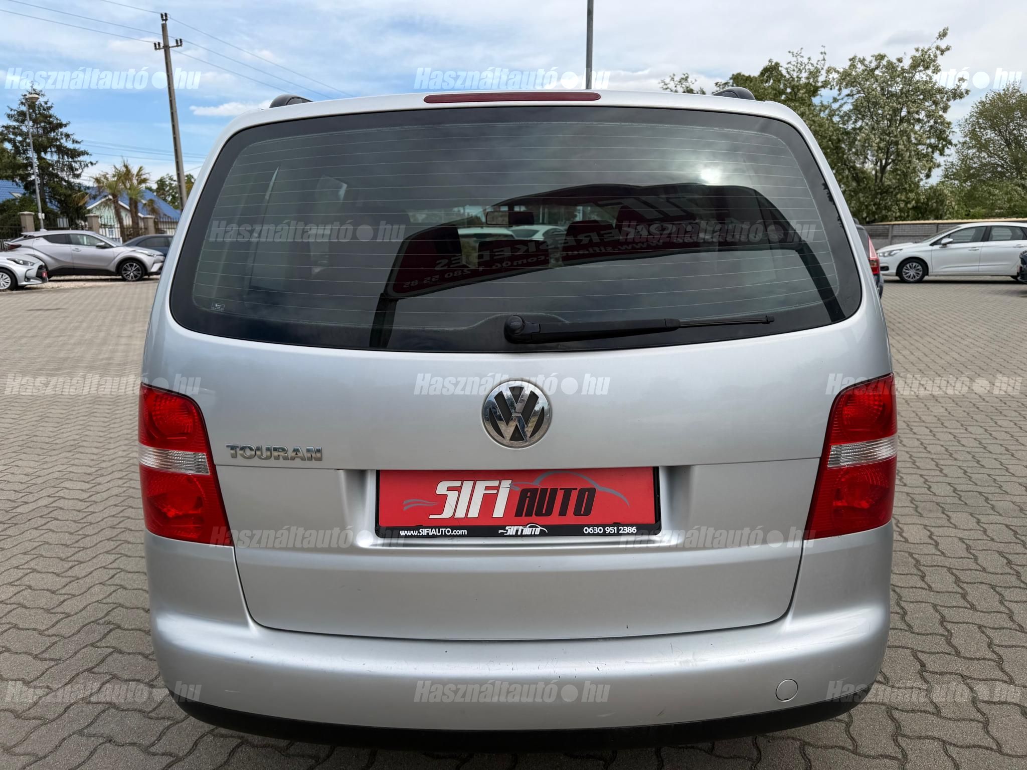 VOLKSWAGEN TOURAN 1.6 Conceptline