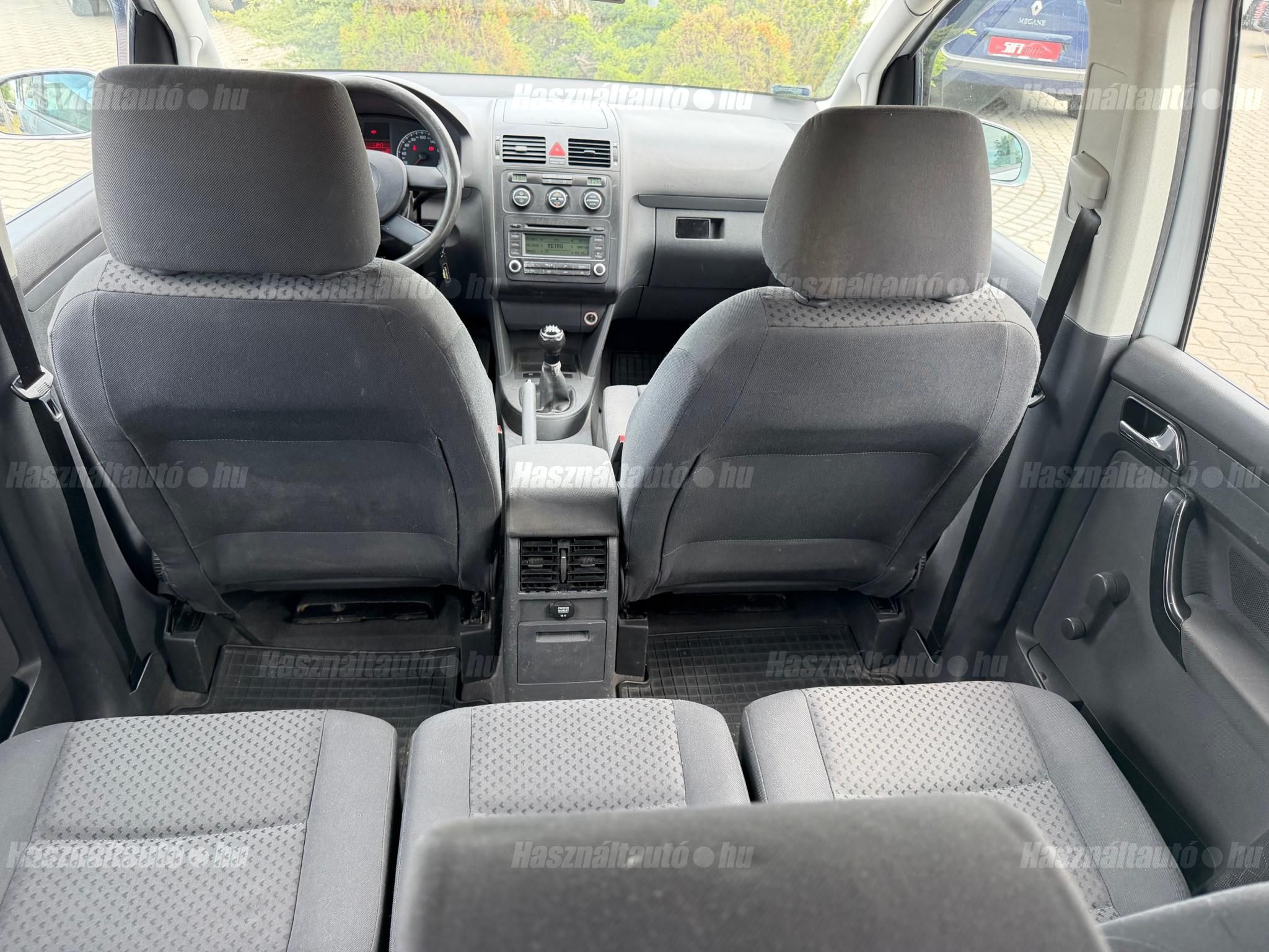 VOLKSWAGEN TOURAN 1.6 Conceptline