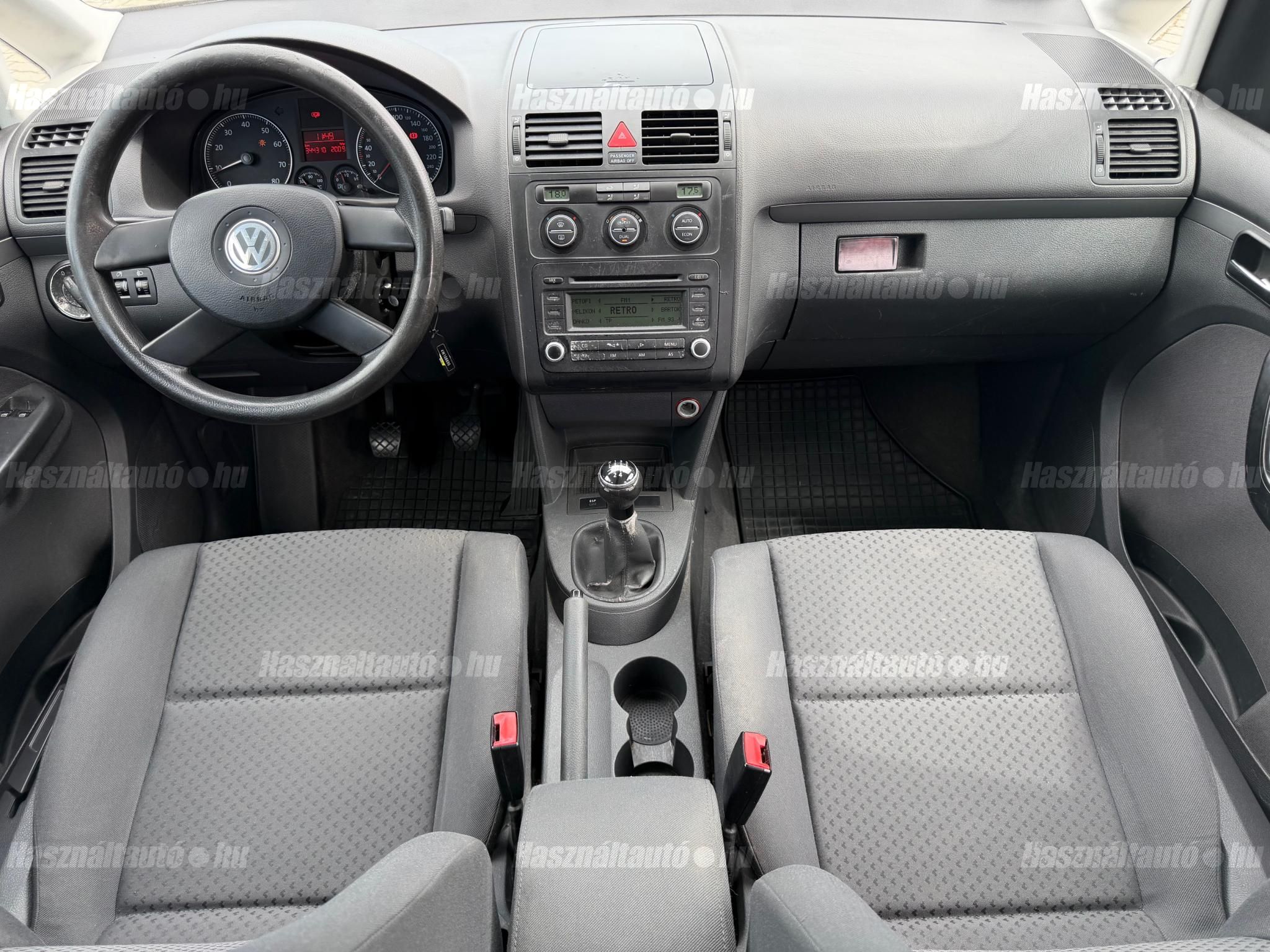 VOLKSWAGEN TOURAN 1.6 Conceptline