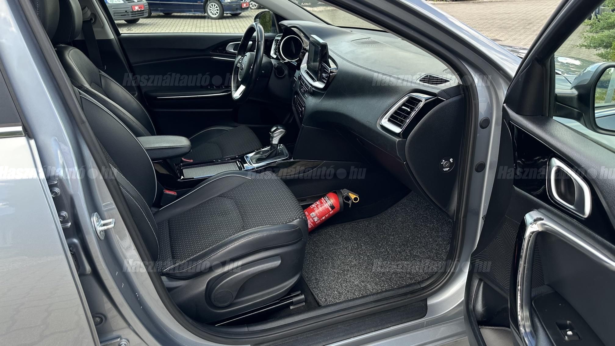 KIA CEE'D Ceed 1.4 T-GDI Gold DCT