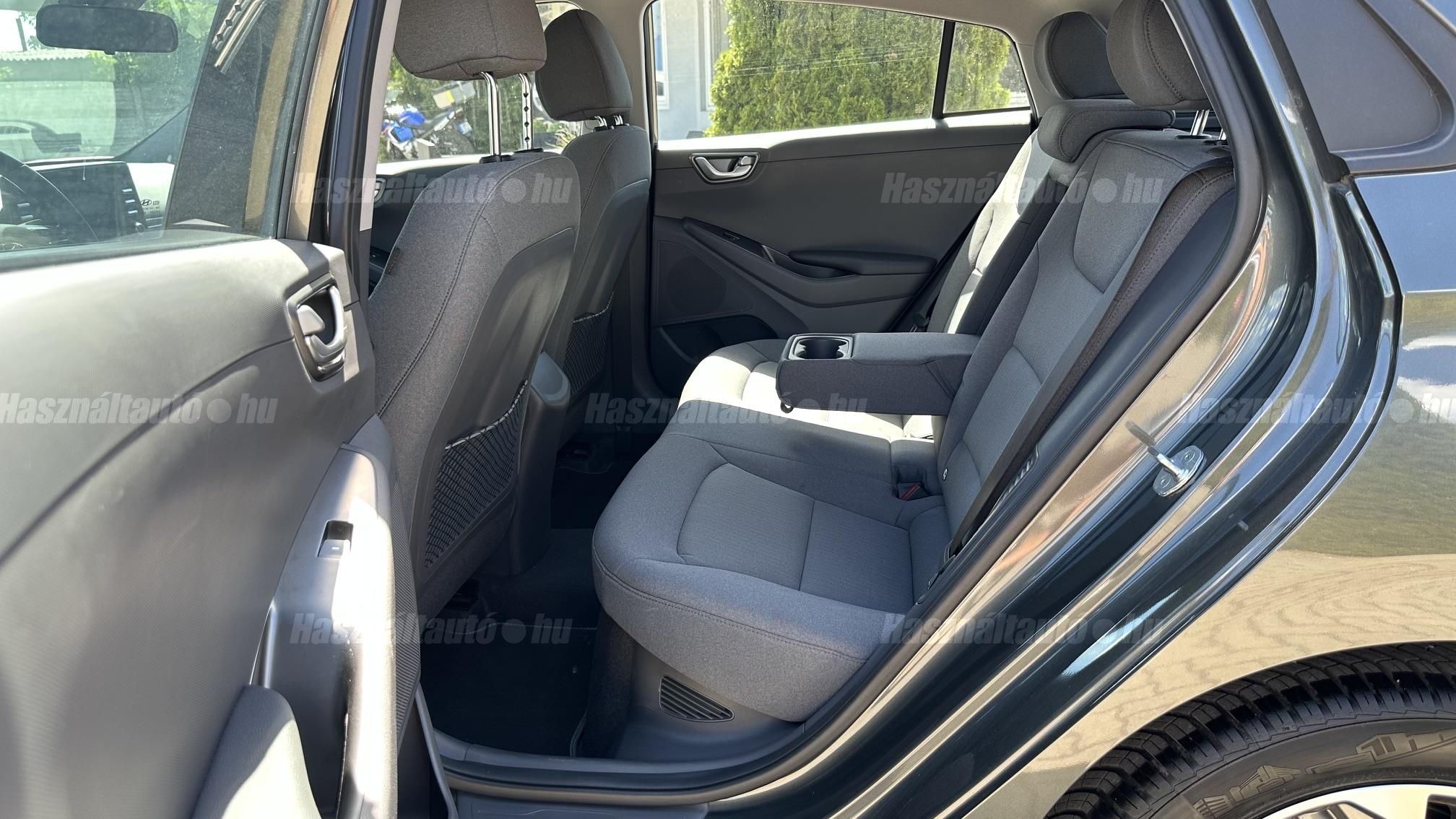 HYUNDAI IONIQ plug-in 1.6 GDi Premium DCT 1.év.Ajéndék.Garancia/Garantált.13.e.Km.