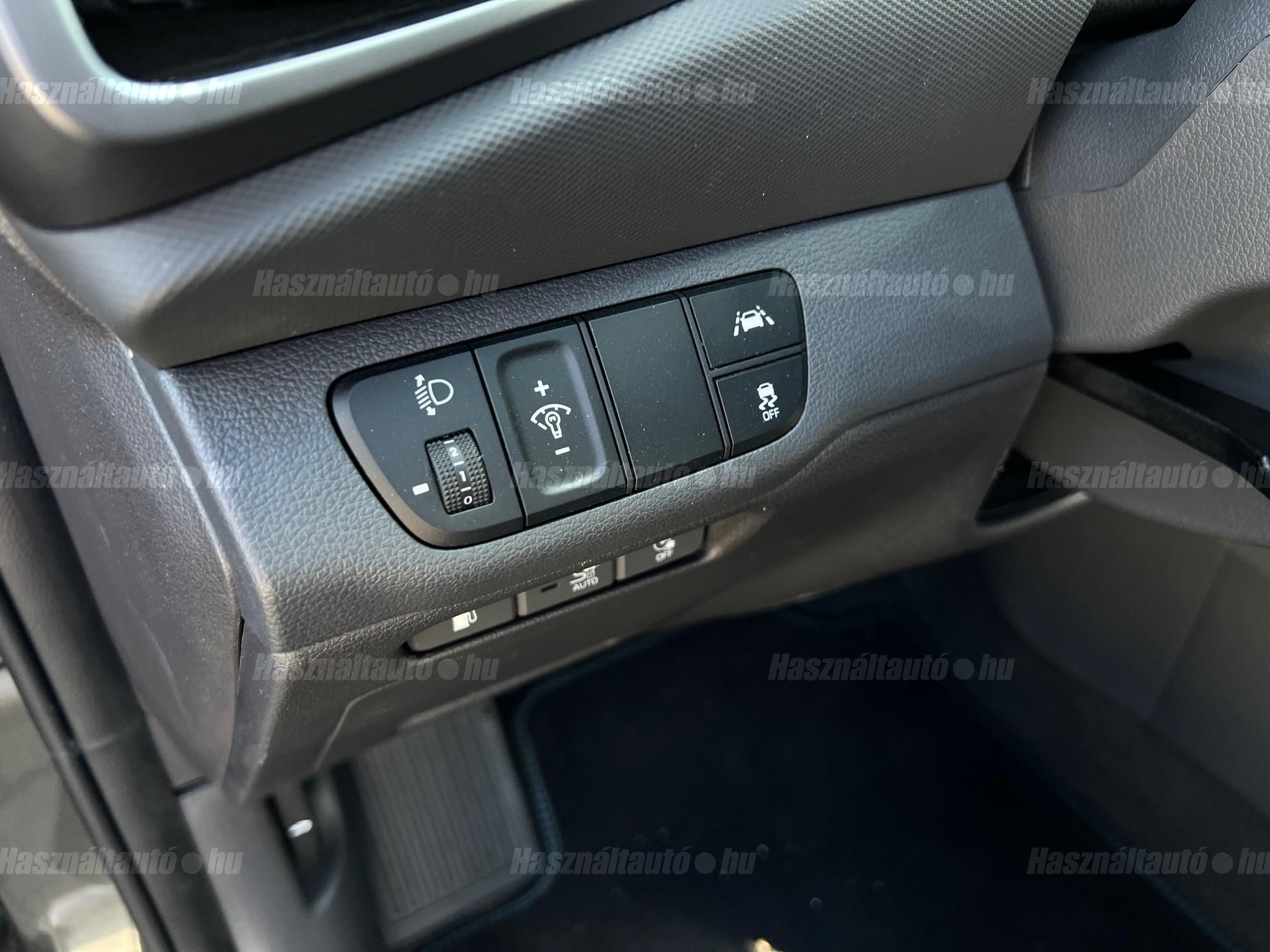 HYUNDAI IONIQ plug-in 1.6 GDi Premium DCT 1.év.Ajéndék.Garancia/Garantált.13.e.Km.