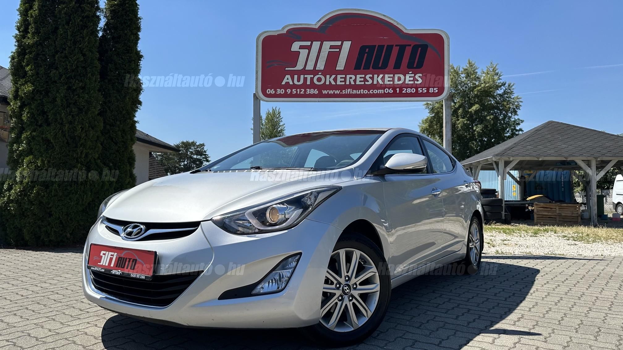HYUNDAI ELANTRA 1.6 MPi Executive (Automata)
