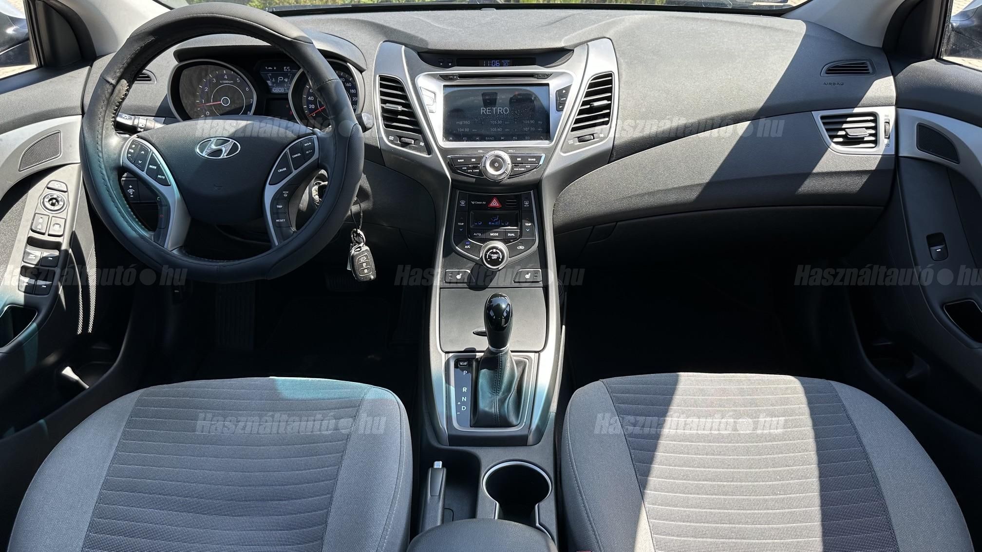 HYUNDAI ELANTRA 1.6 MPi Executive (Automata)