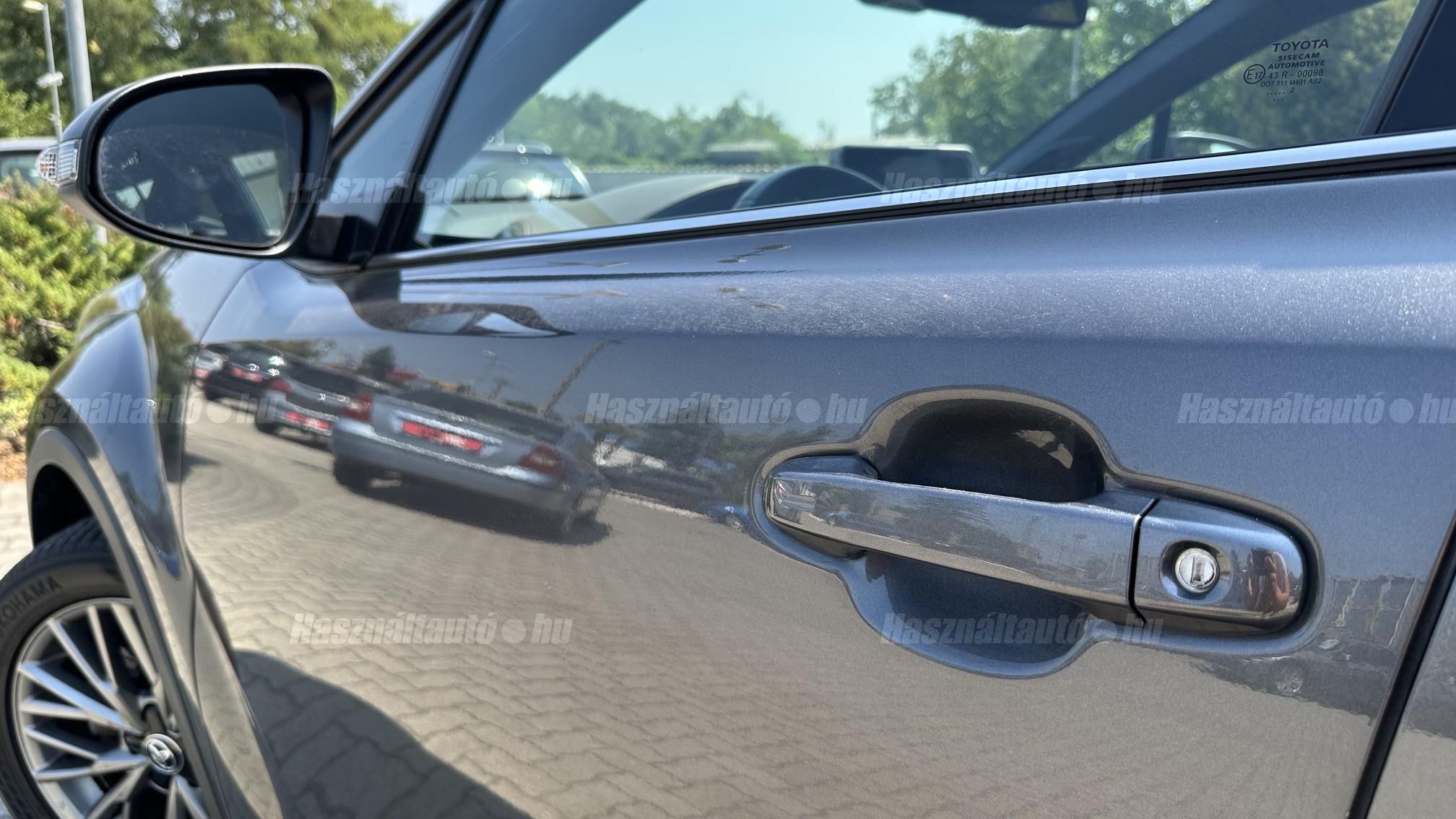 TOYOTA C-HR 1.8 Hybrid Executive Tech VIP e-CVT