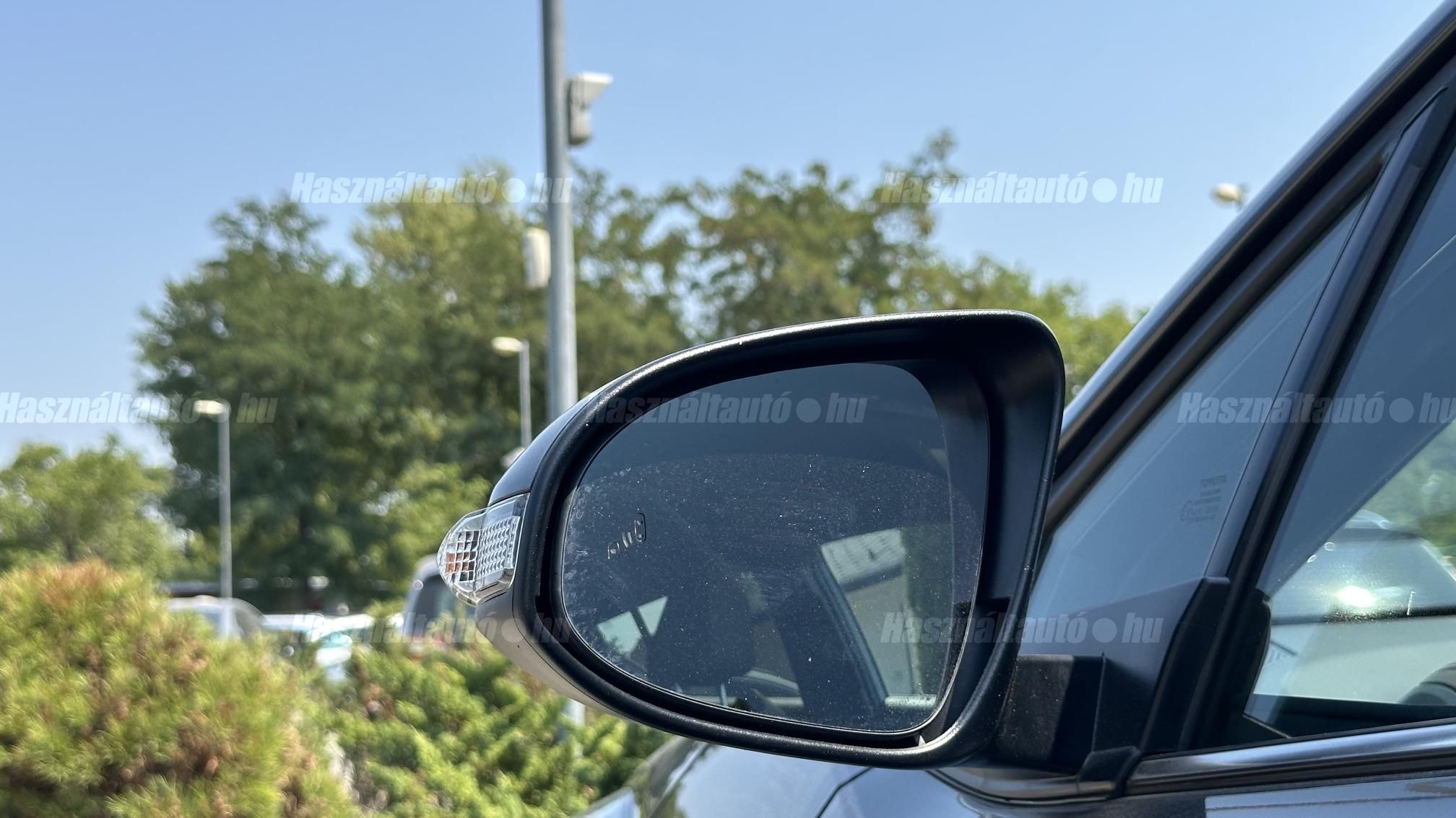 TOYOTA C-HR 1.8 Hybrid Executive Tech VIP e-CVT