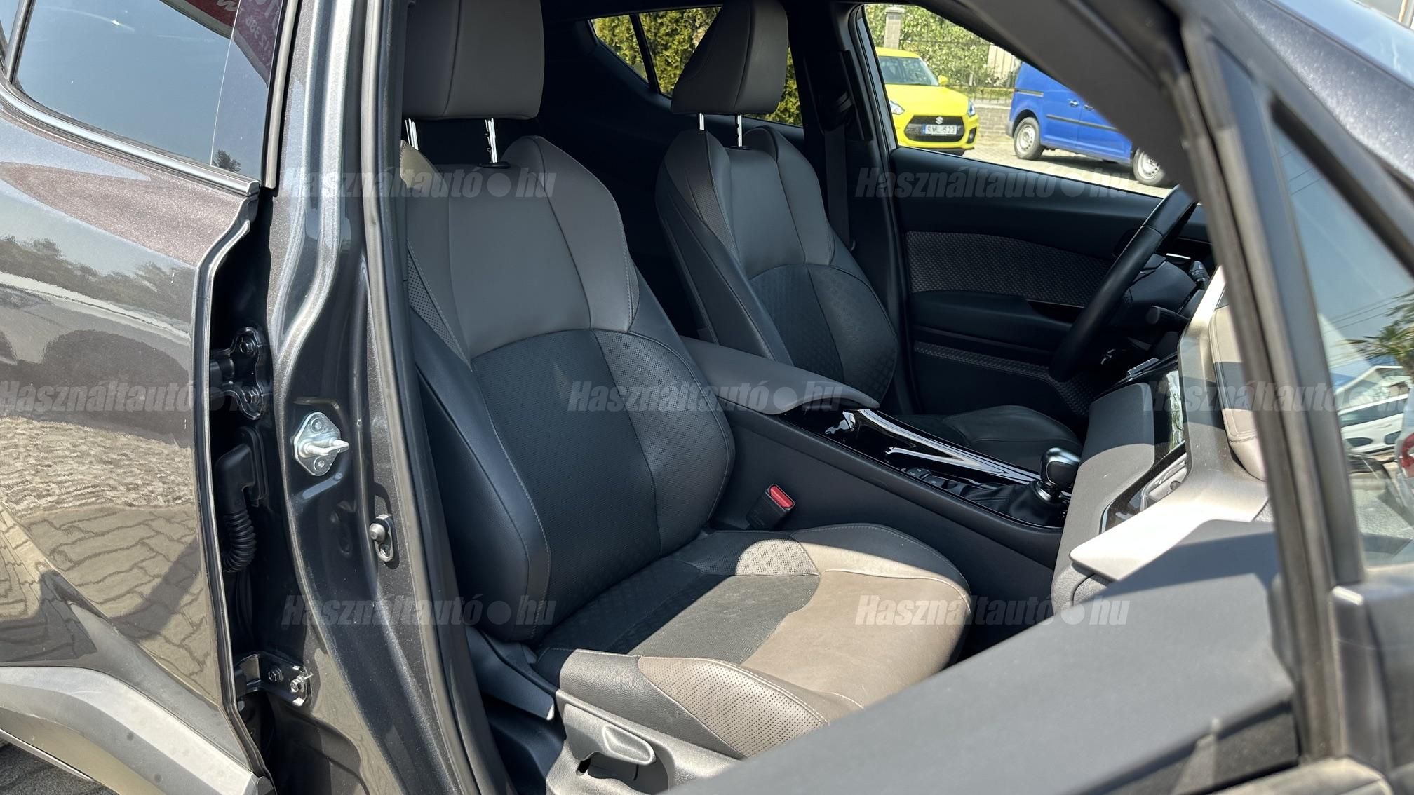 TOYOTA C-HR 1.8 Hybrid Executive Tech VIP e-CVT