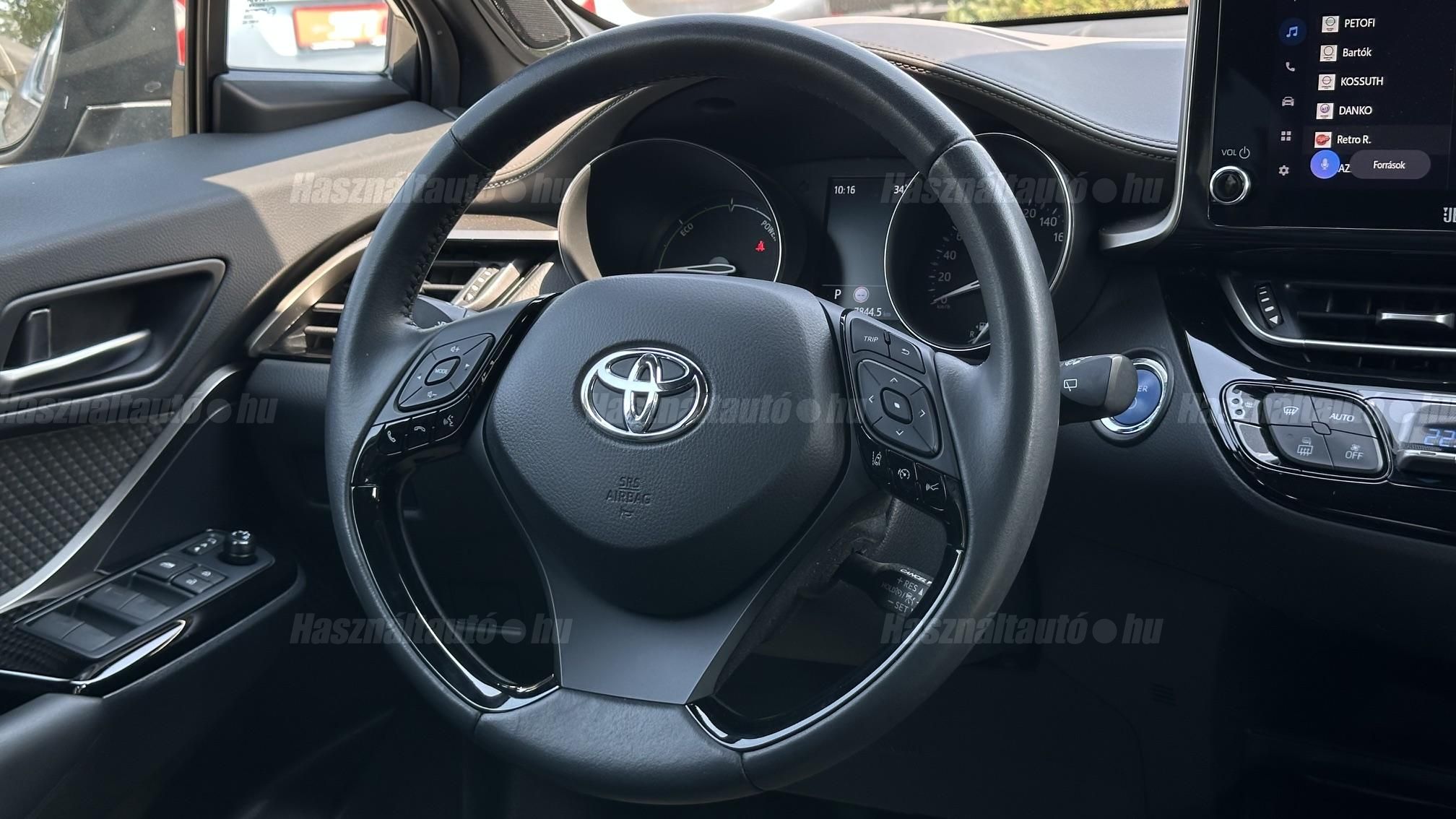 TOYOTA C-HR 1.8 Hybrid Executive Tech VIP e-CVT