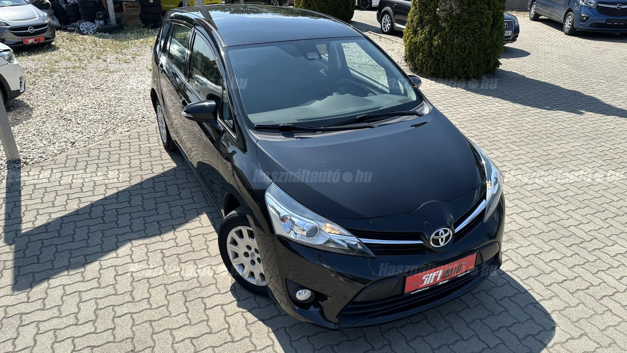 TOYOTA VERSO 1.6 Live Plus