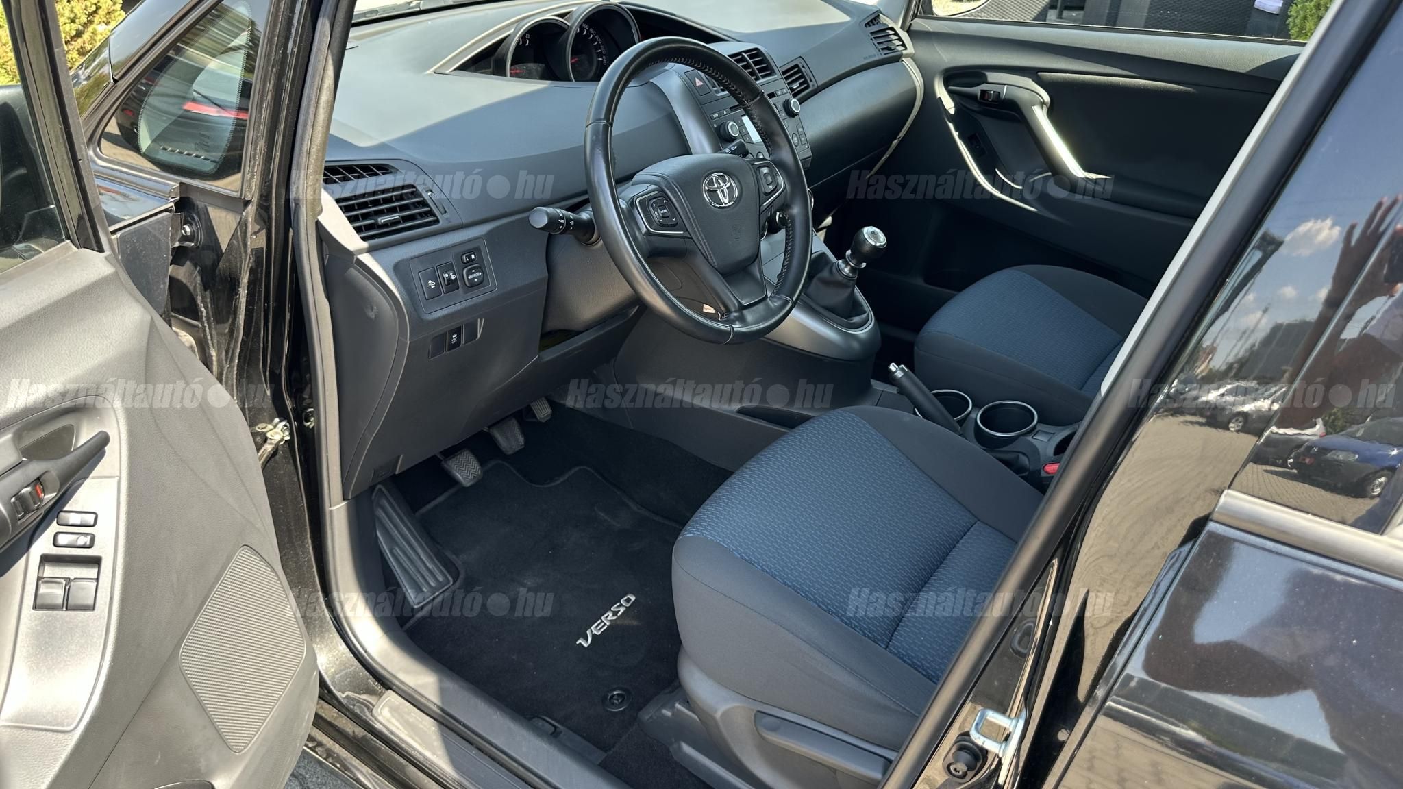 TOYOTA VERSO 1.6 Live Plus