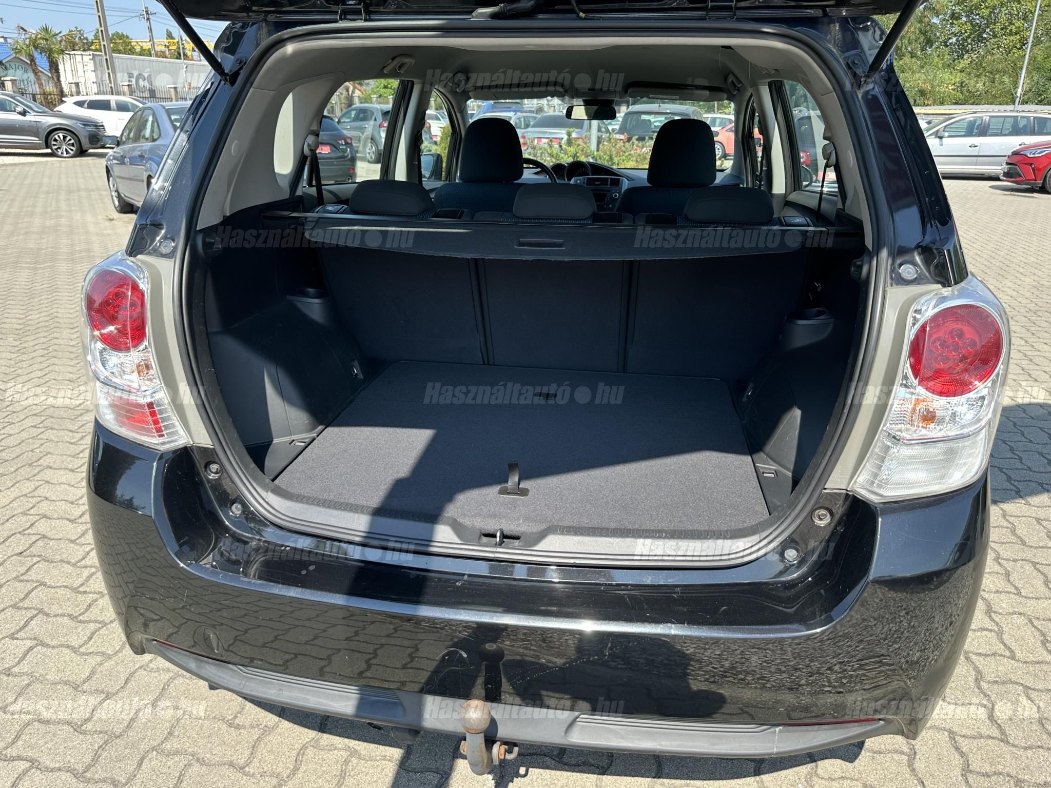 TOYOTA VERSO 1.6 Live Plus