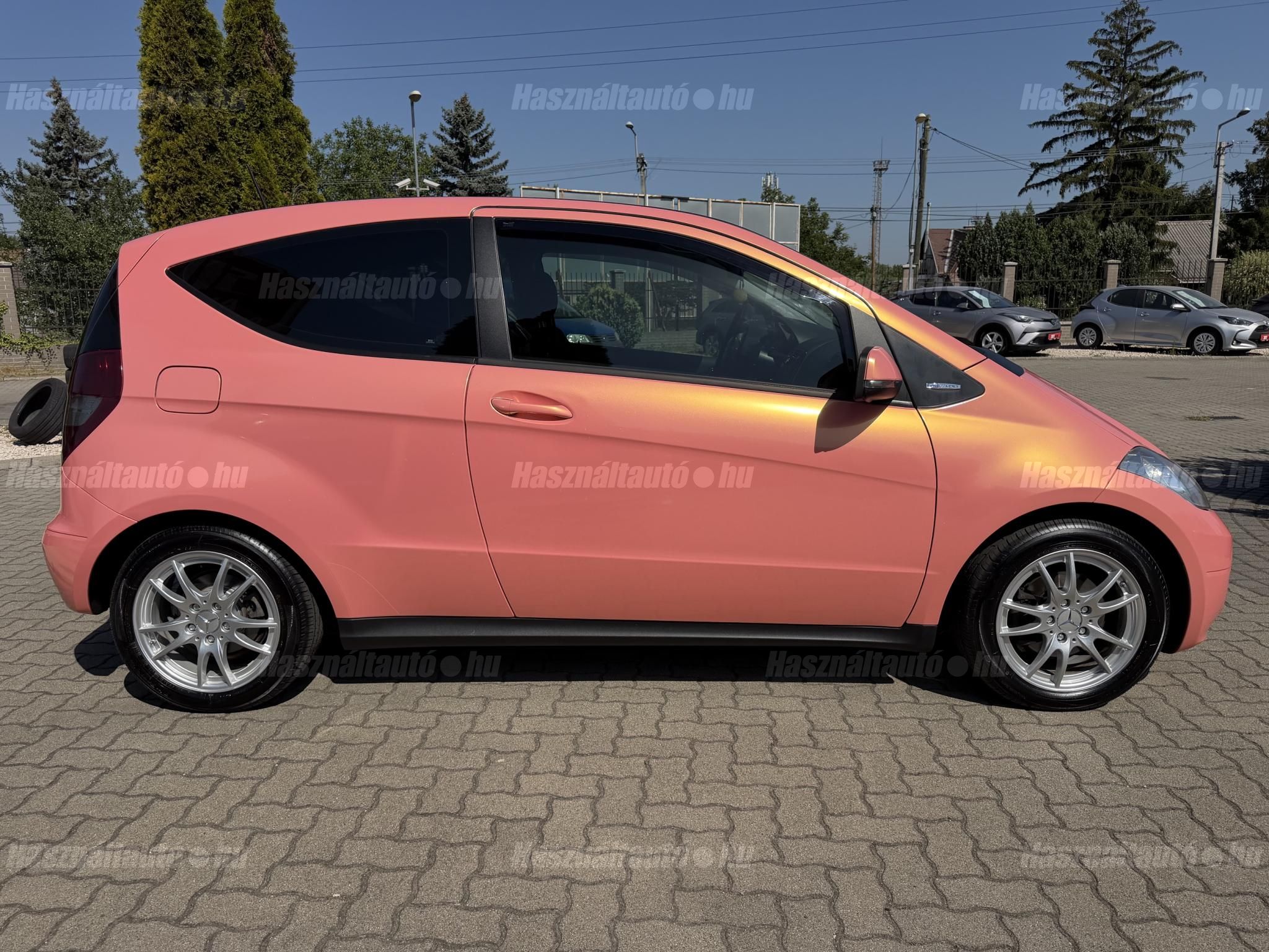 MERCEDES-BENZ A 180 BlueEFFICIENCY Elegance Magyarrendszám.