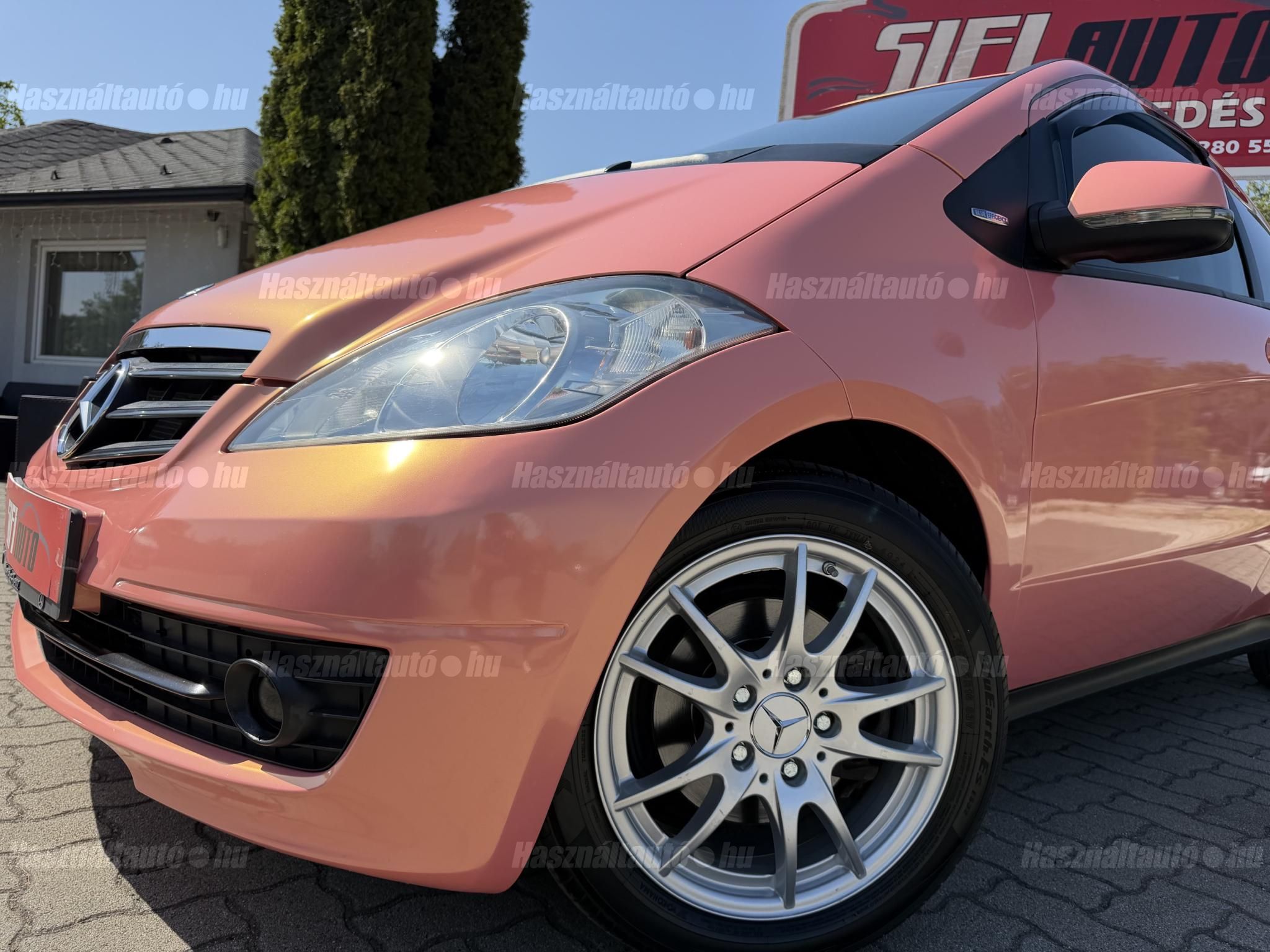 MERCEDES-BENZ A 180 BlueEFFICIENCY Elegance Magyarrendszám.
