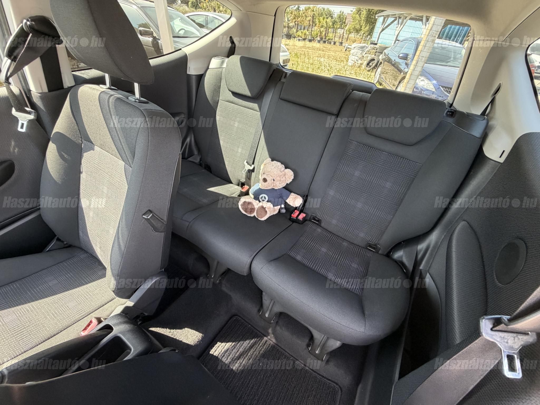 MERCEDES-BENZ A 180 BlueEFFICIENCY Elegance Magyarrendszám.