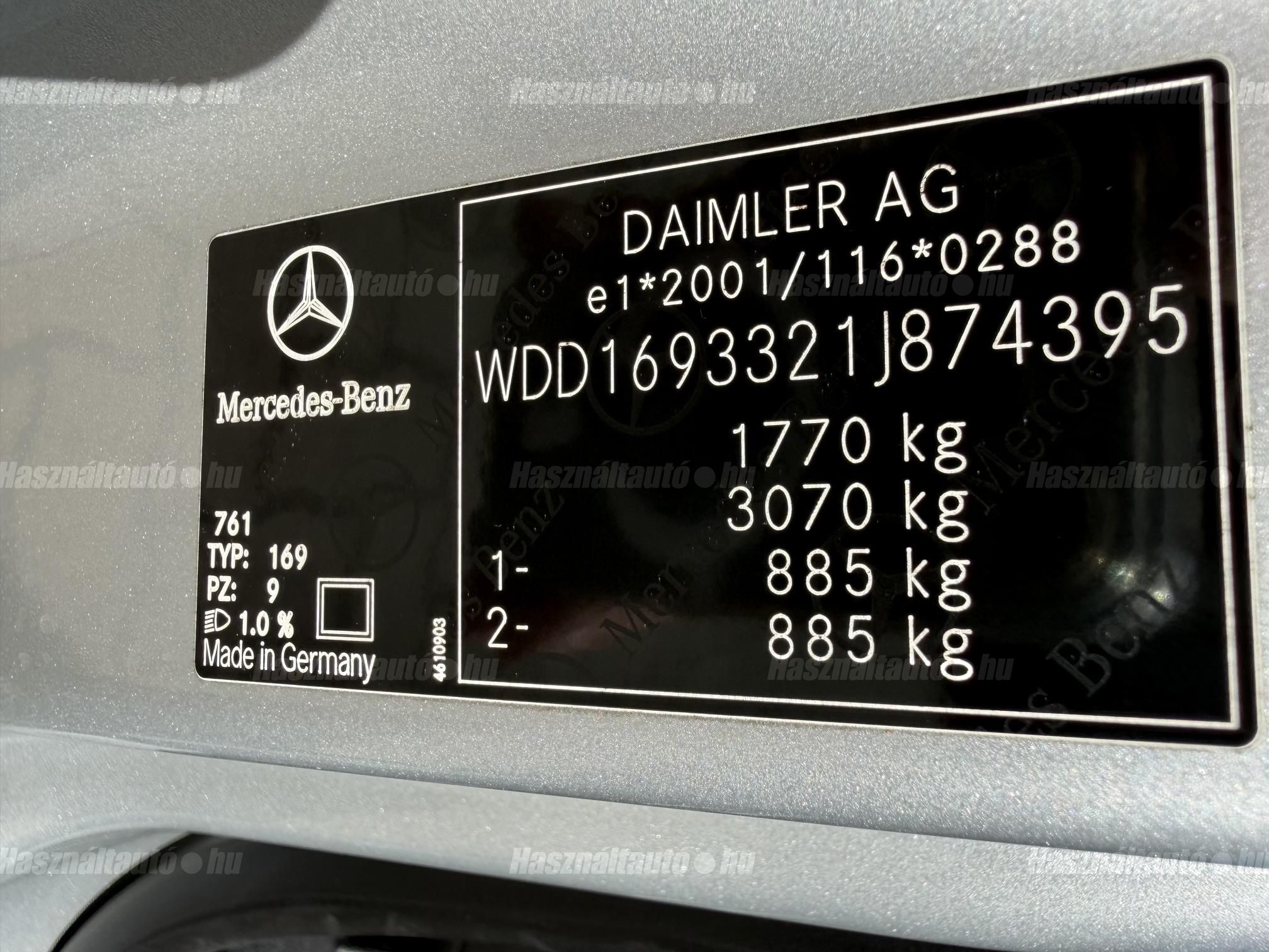 MERCEDES-BENZ A 180 BlueEFFICIENCY Elegance Magyarrendszám.