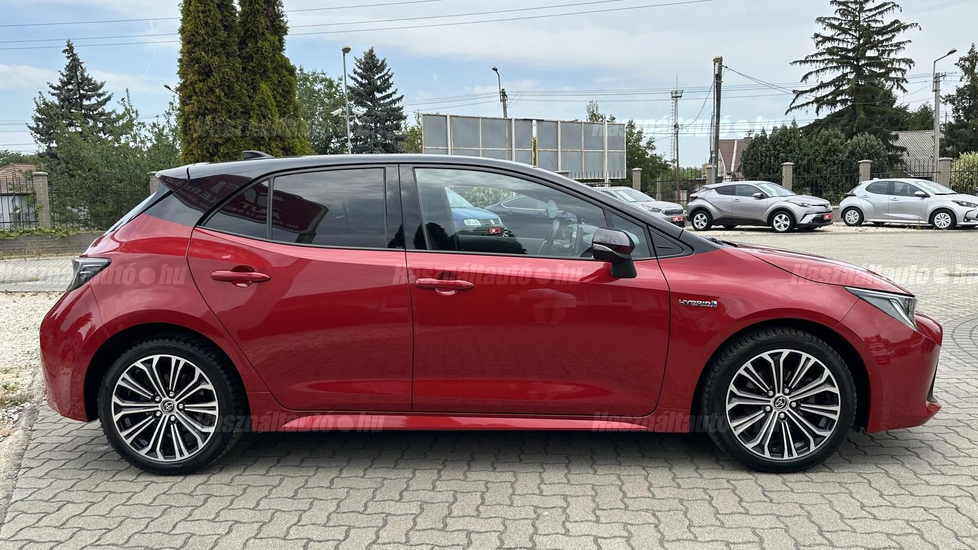 TOYOTA COROLLA 1.8 Hybrid Comfort Style Tech e-CVT