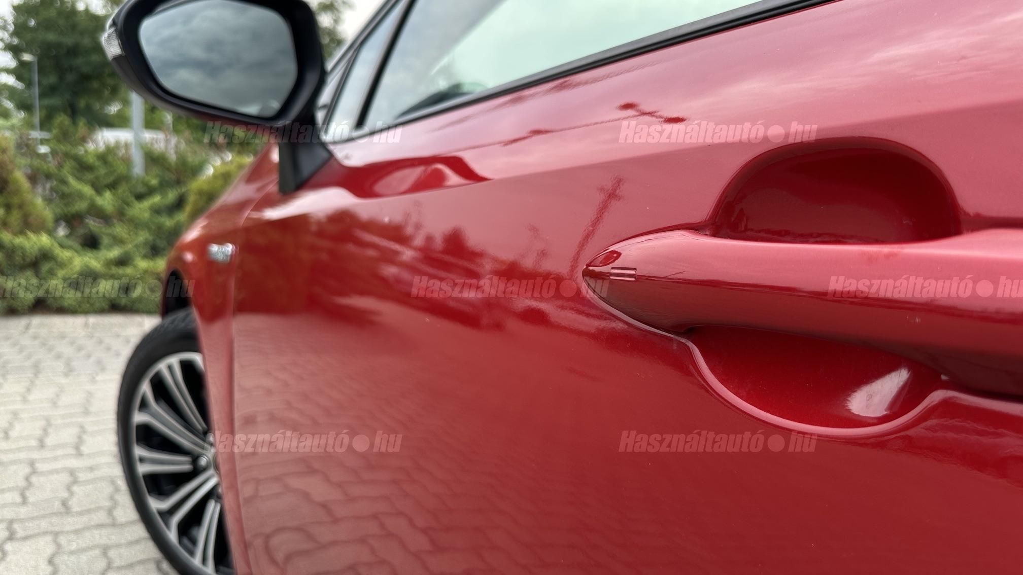 TOYOTA COROLLA 1.8 Hybrid Comfort Style Tech e-CVT
