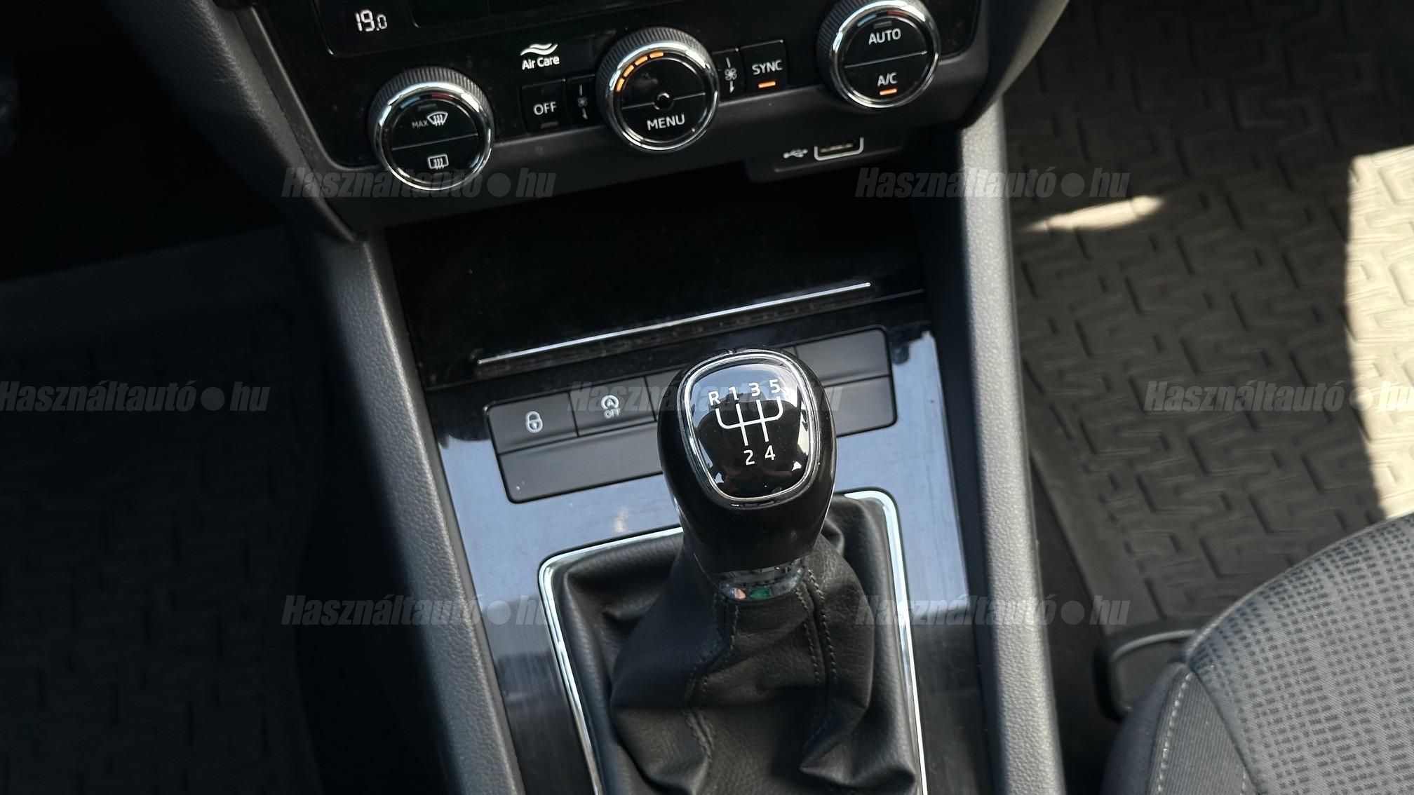 SKODA OCTAVIA 1.6 CR TDI Style