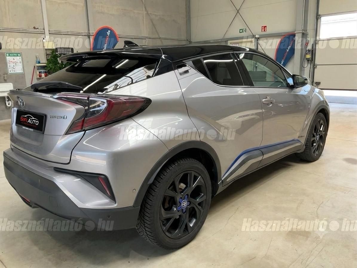 TOYOTA C-HR 1.8 Hybrid Executive LED Premium pack Leather e-CVT 3.év.Garancia./Sérmentes/Végig.Toyota-Szervíz/Bőr-Belső/JBL/Winter
