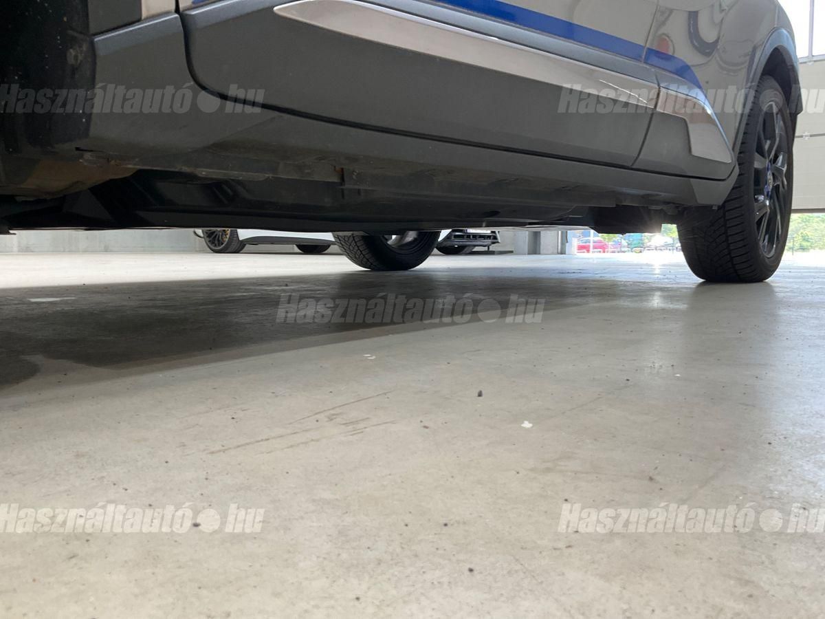 TOYOTA C-HR 1.8 Hybrid Executive LED Premium pack Leather e-CVT 3.év.Garancia./Sérmentes/Végig.Toyota-Szervíz/Bőr-Belső/JBL/Winter