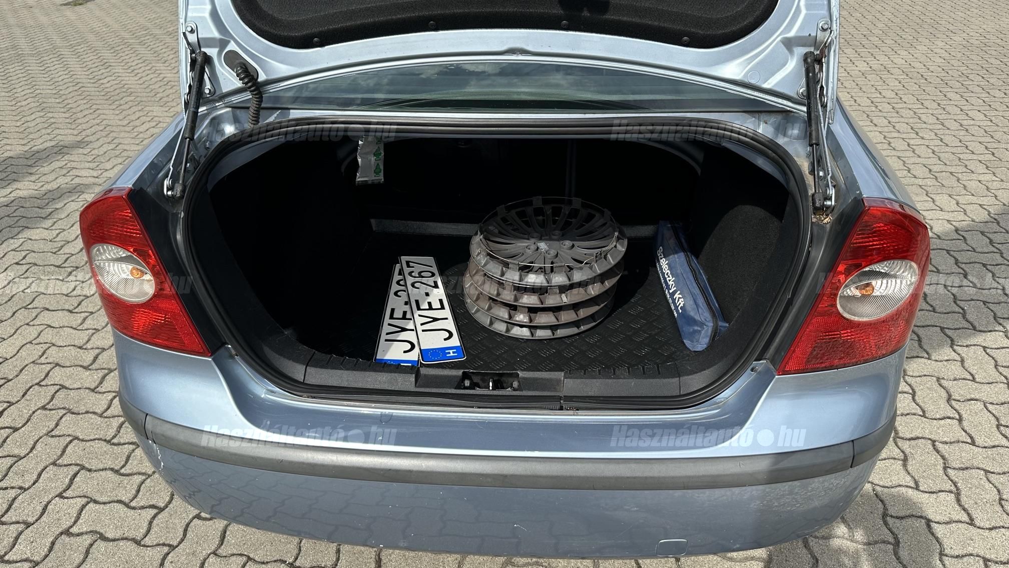 FORD FOCUS 1.6 Trend