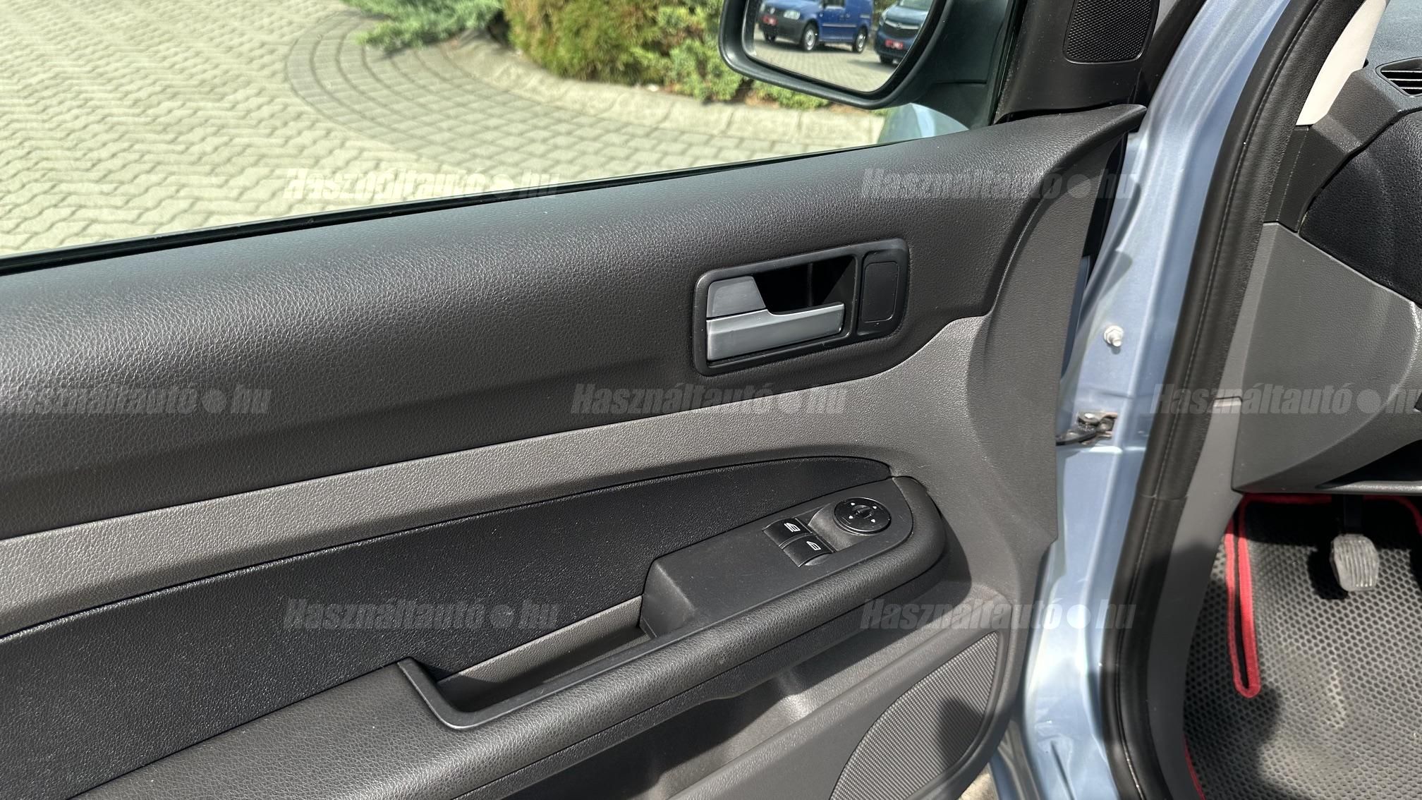 FORD FOCUS 1.6 Trend