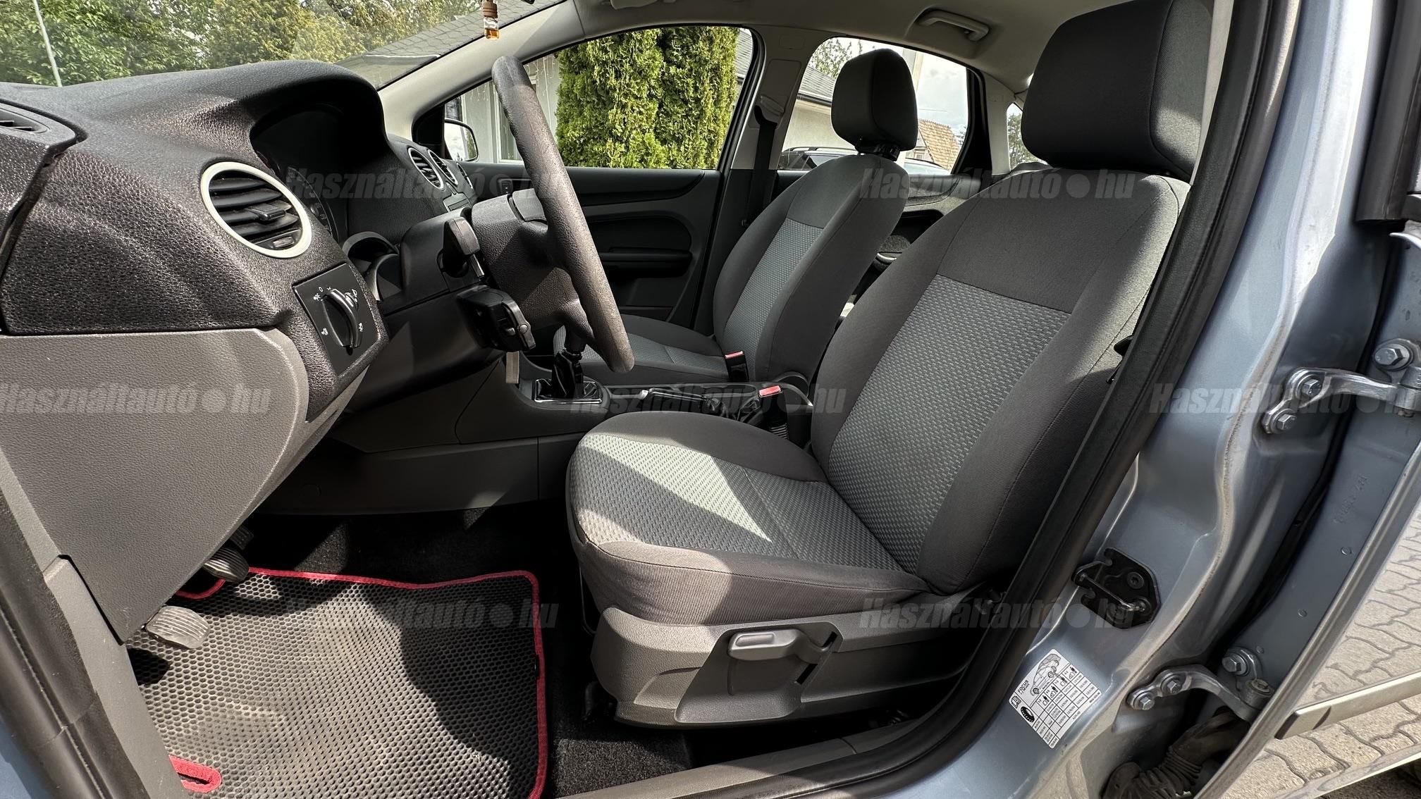 FORD FOCUS 1.6 Trend