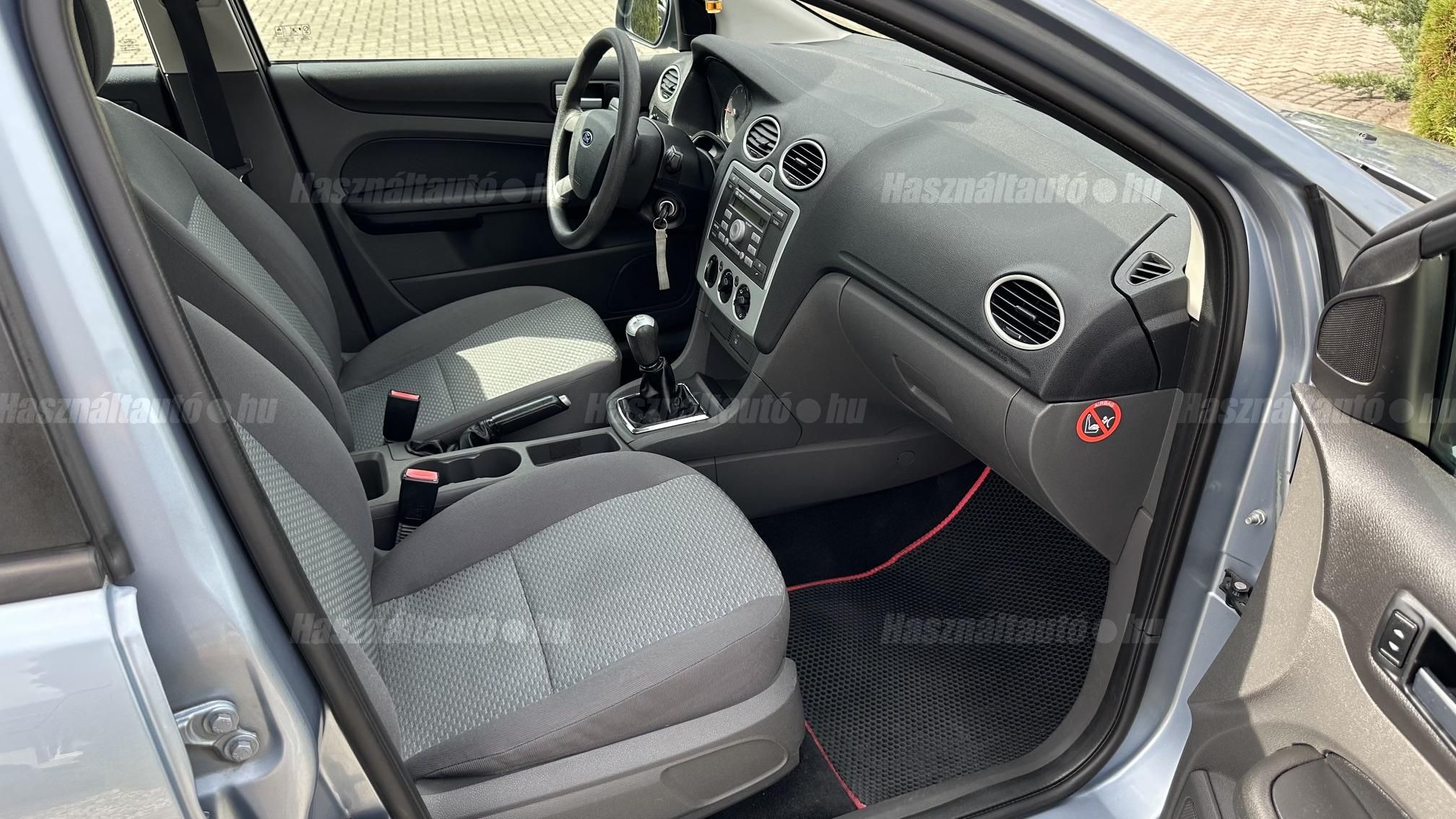 FORD FOCUS 1.6 Trend