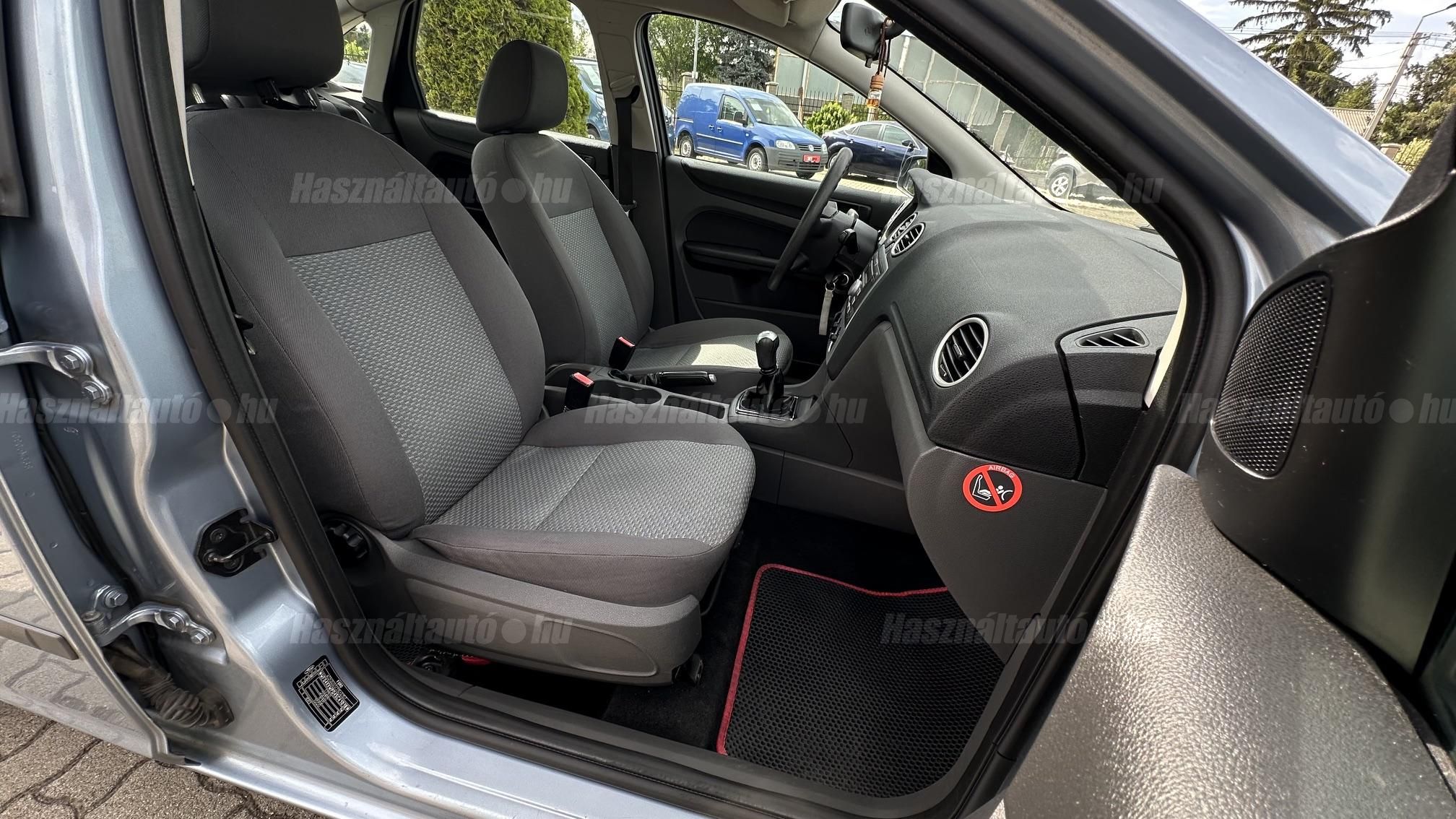 FORD FOCUS 1.6 Trend