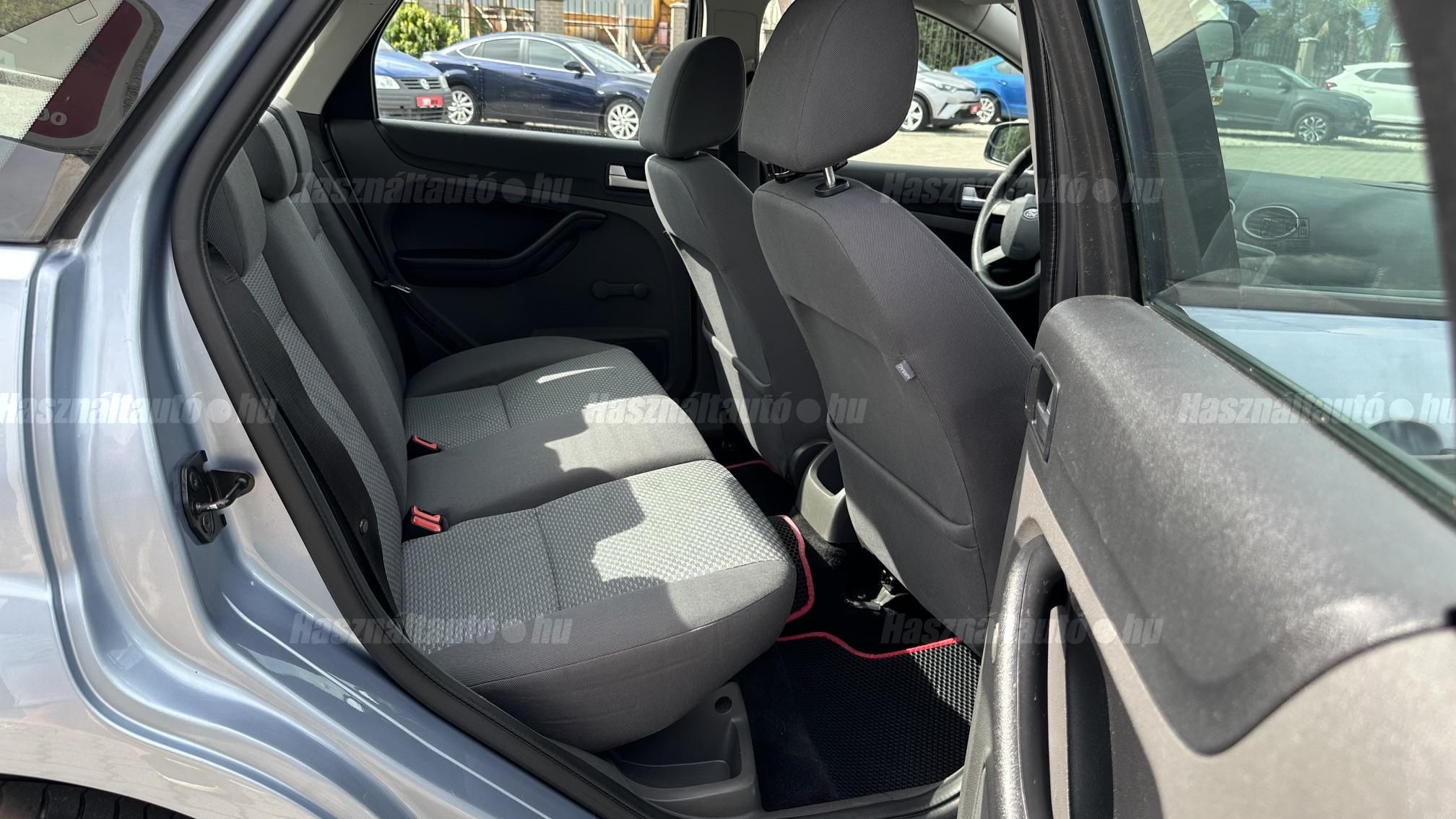 FORD FOCUS 1.6 Trend