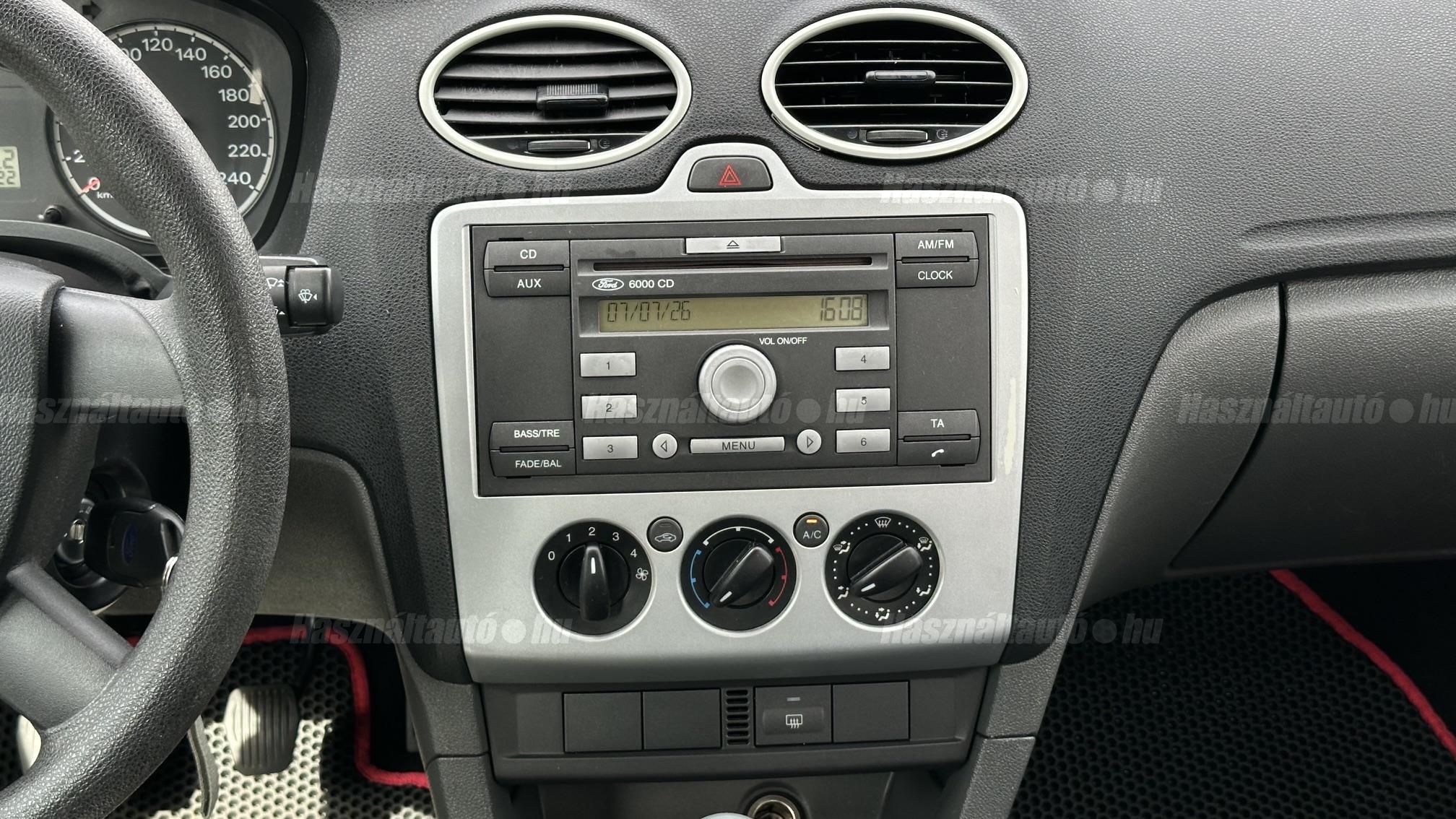 FORD FOCUS 1.6 Trend