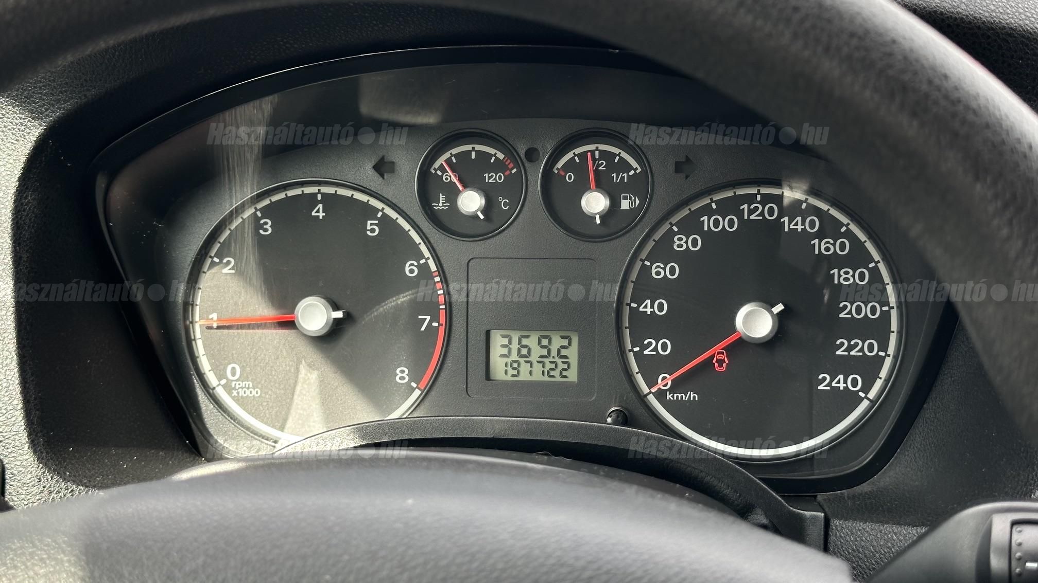 FORD FOCUS 1.6 Trend