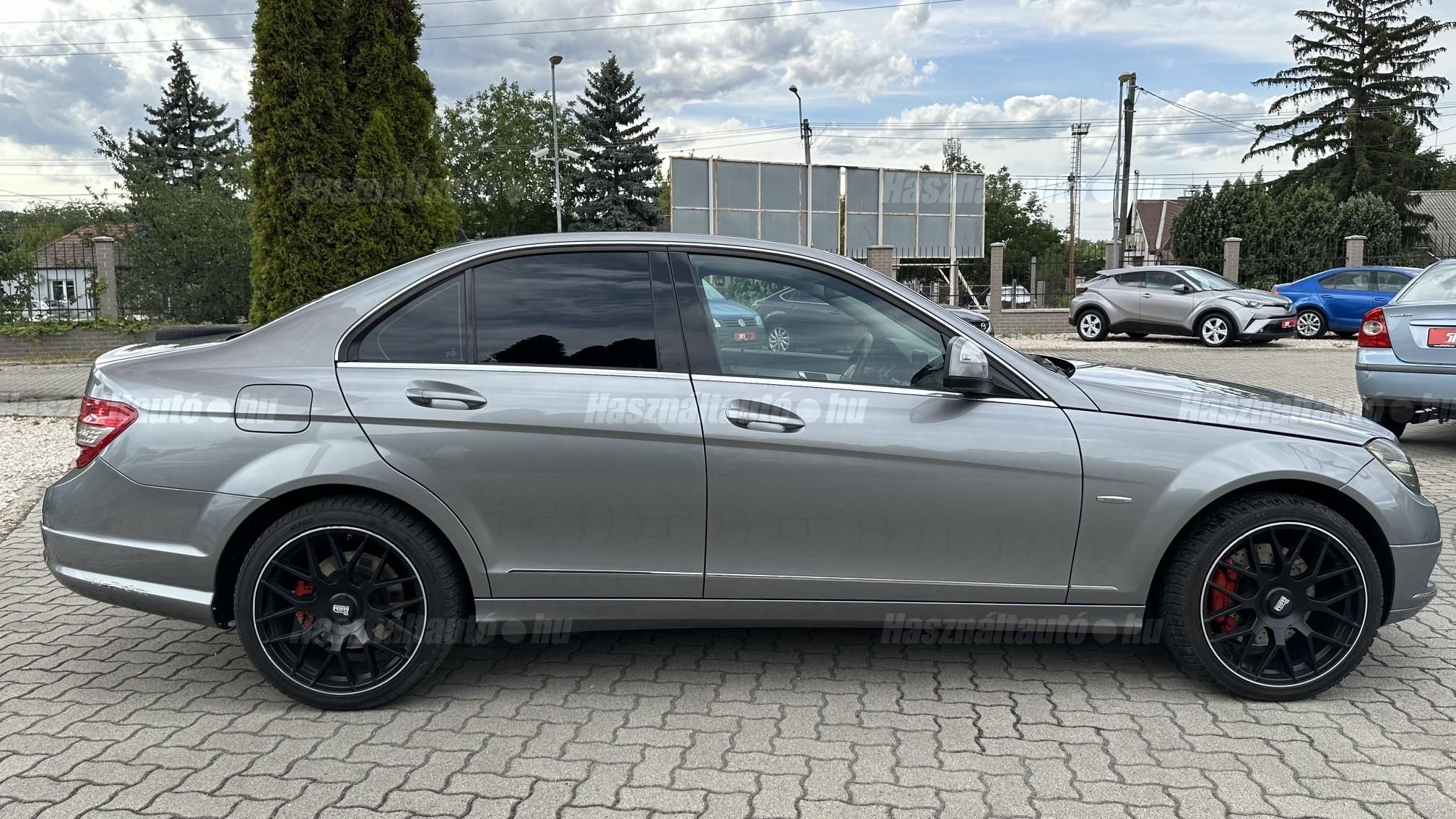 MERCEDES-BENZ C-OSZTÁLY C 320 CDI Avantgarde (Automata)