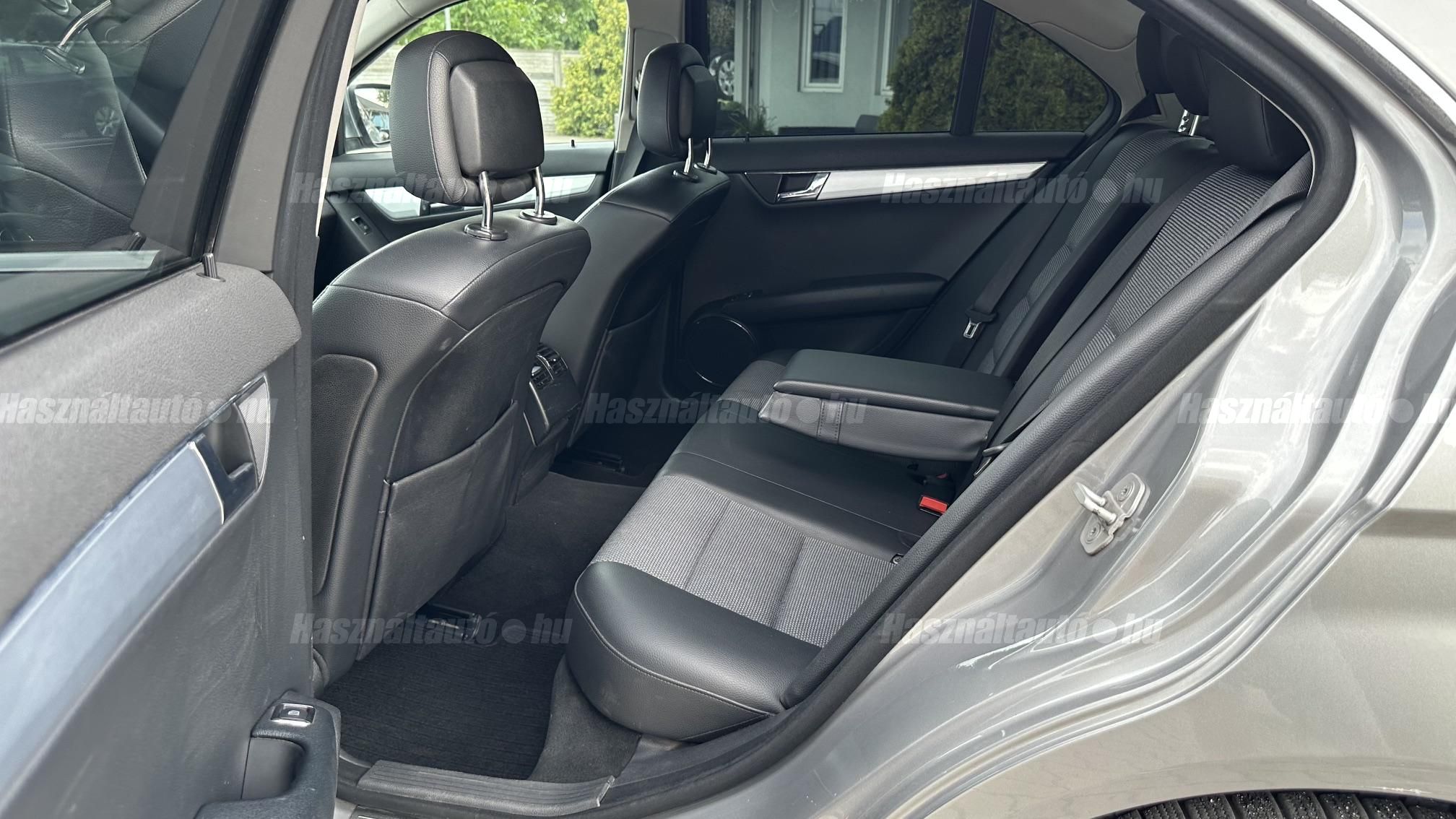MERCEDES-BENZ C-OSZTÁLY C 320 CDI Avantgarde (Automata)
