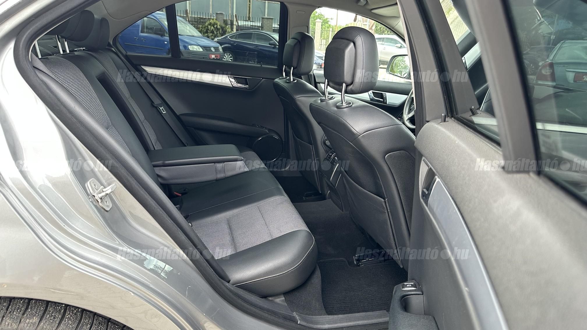 MERCEDES-BENZ C-OSZTÁLY C 320 CDI Avantgarde (Automata)