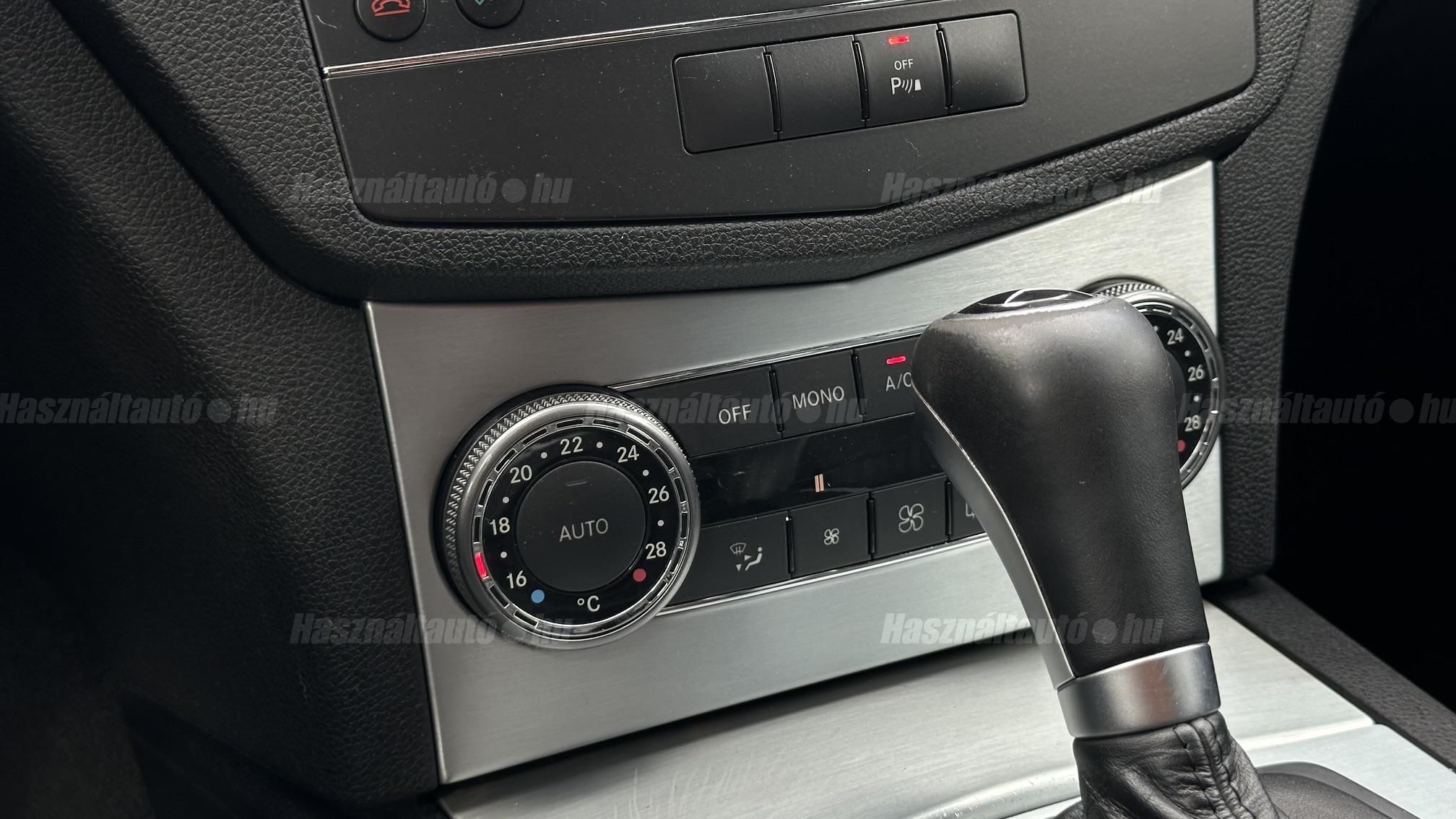 MERCEDES-BENZ C-OSZTÁLY C 320 CDI Avantgarde (Automata)