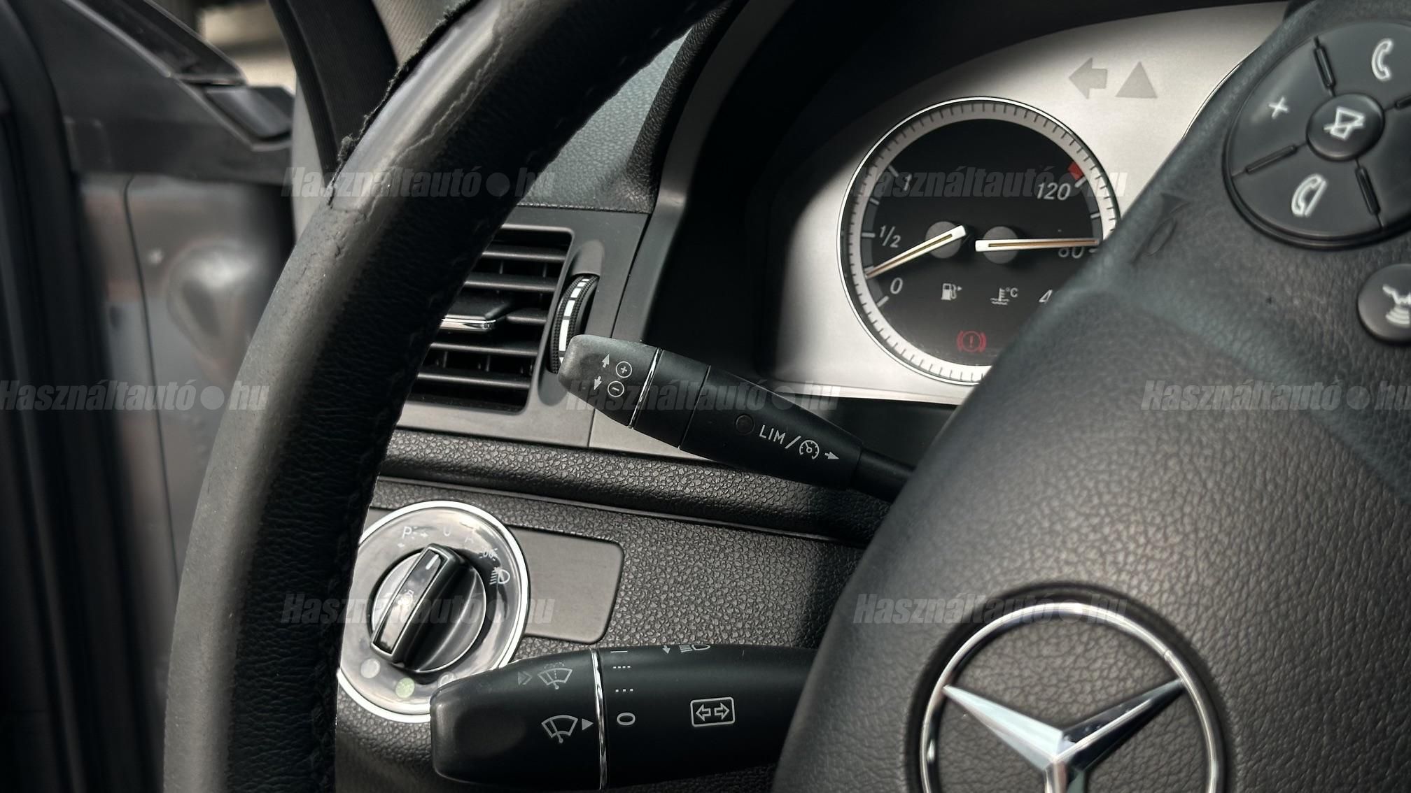 MERCEDES-BENZ C-OSZTÁLY C 320 CDI Avantgarde (Automata)