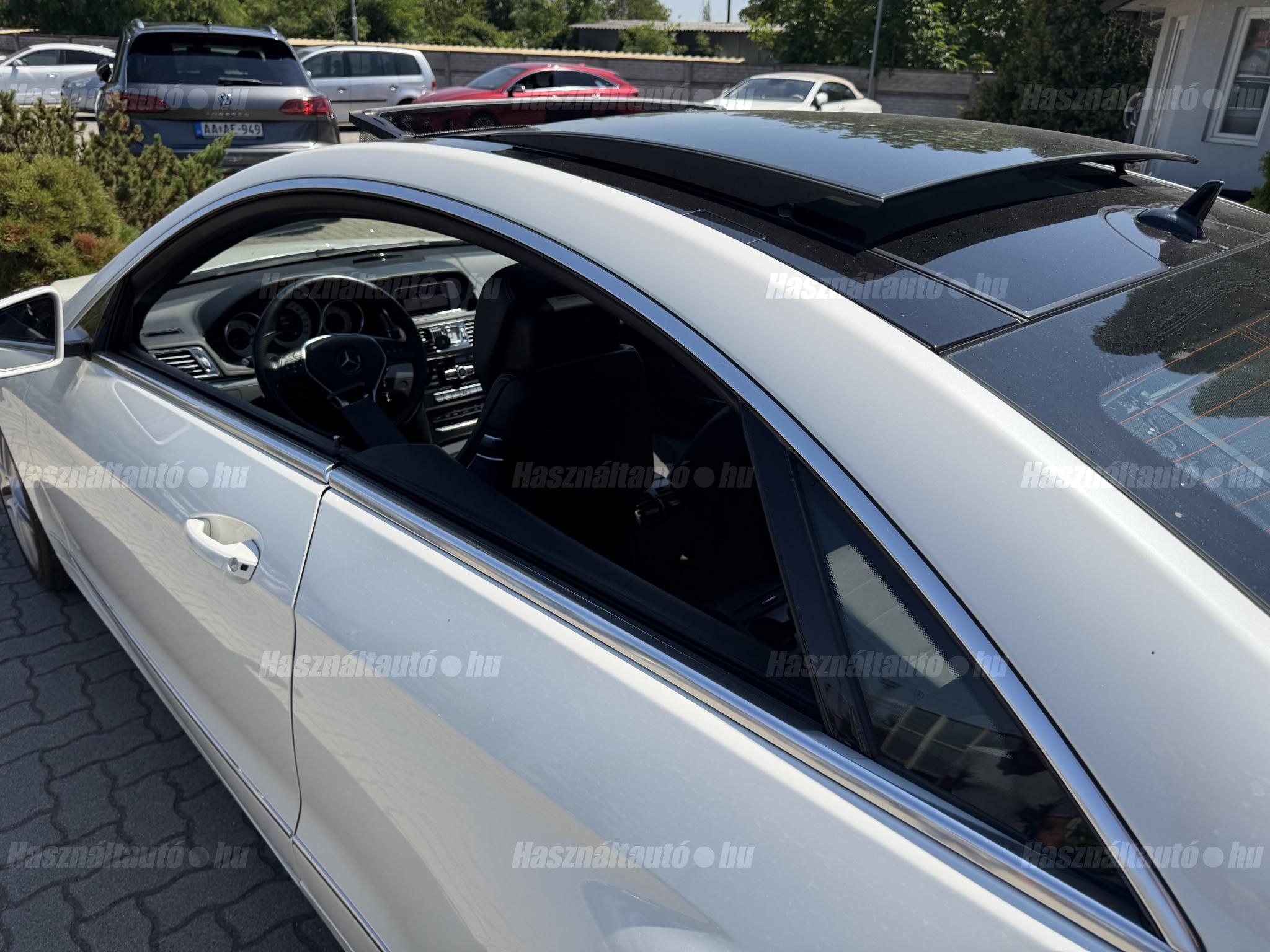 MERCEDES-BENZ E 200 CGI BlueEFFICIENCY Avantgarde 7G-TRONIC