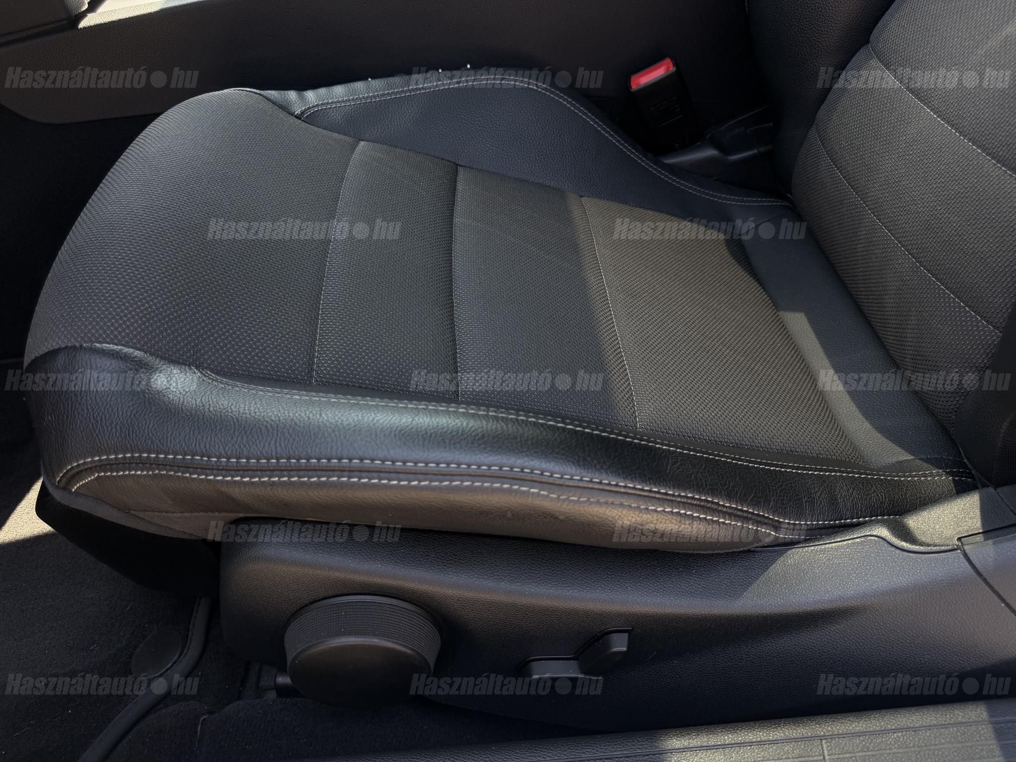 MERCEDES-BENZ E 200 CGI BlueEFFICIENCY Avantgarde 7G-TRONIC