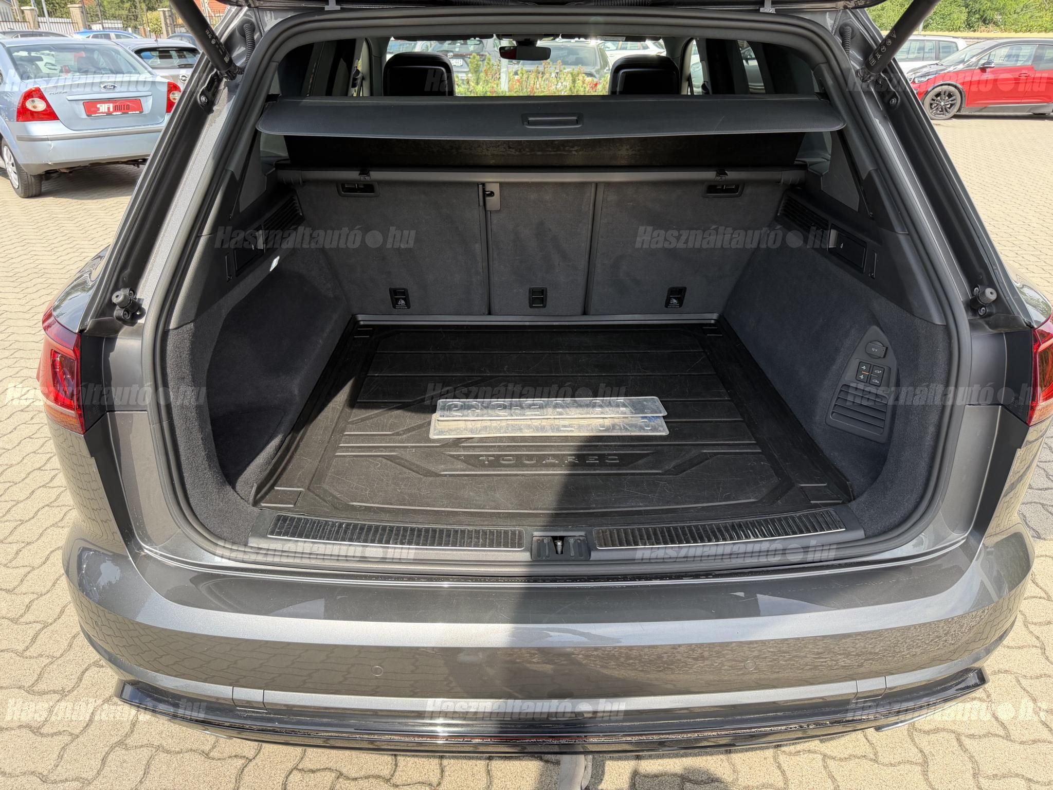 VOLKSWAGEN TOUAREG 3.0 V6 TDI R-Line Tiptronic ic